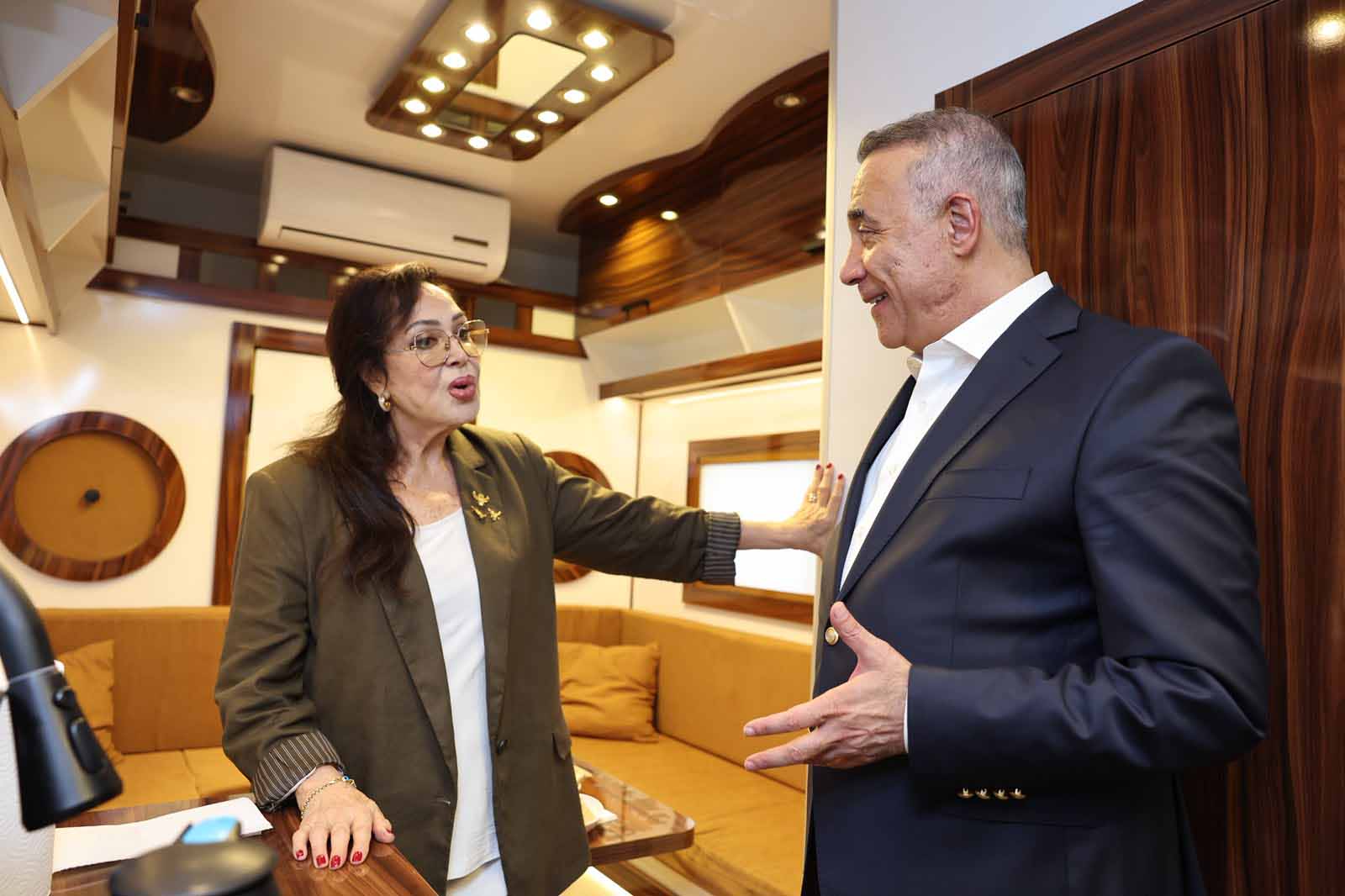 Türkan Şoray, Kadir İnanır, Sultangazi Söyleşi