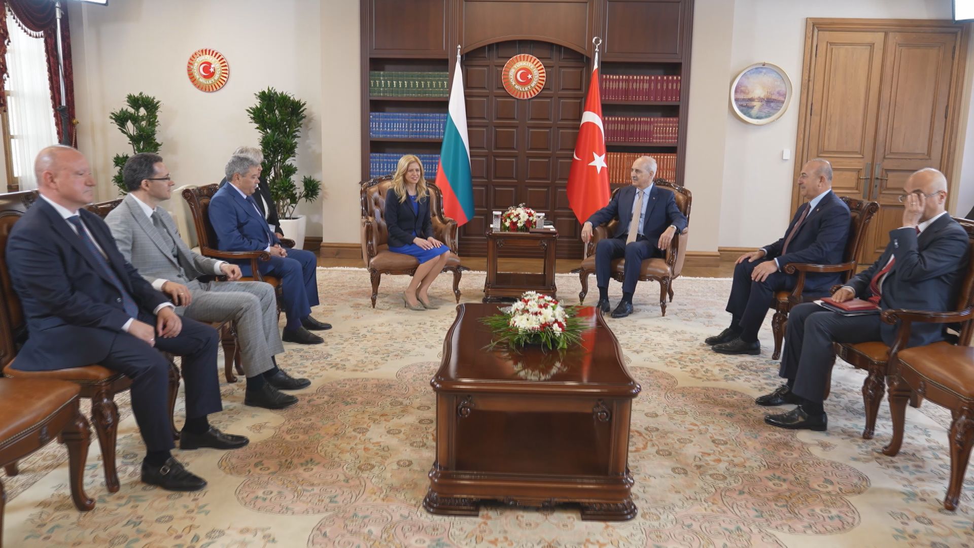 TBMM Başkanı Numan Kurtulmuş ve Bulgaristan Ulusal Meclisi Başkanı Mihaela Dotsova görüşmesi