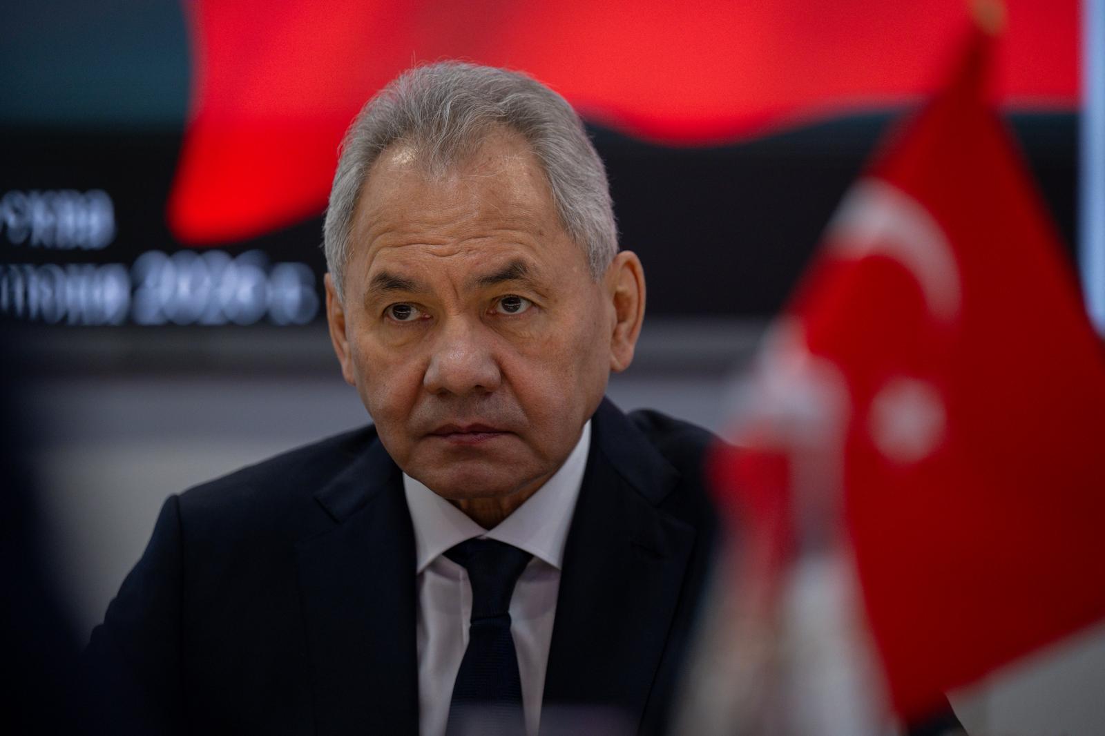 Bakan Fidan ve Şoygu görüşme masasında