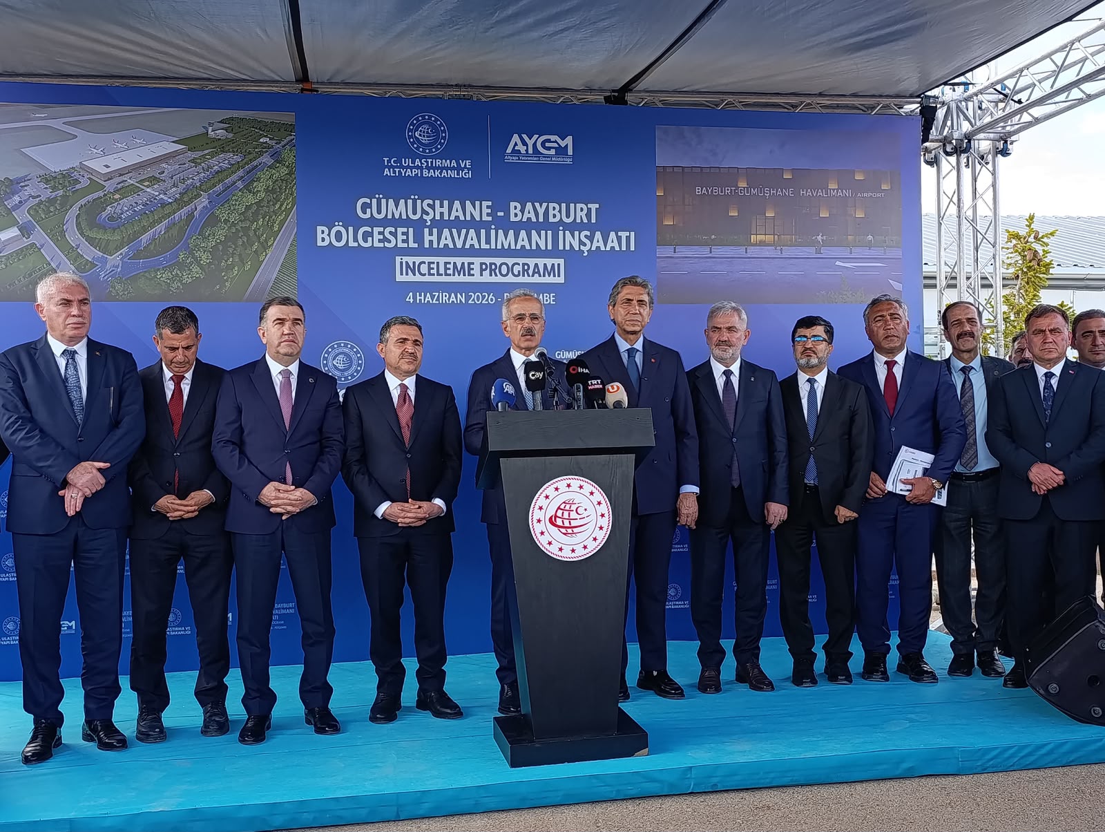 Bakan Uraloğlu, Bayburt-Gümüşhane Havalimanı şantiyesinde