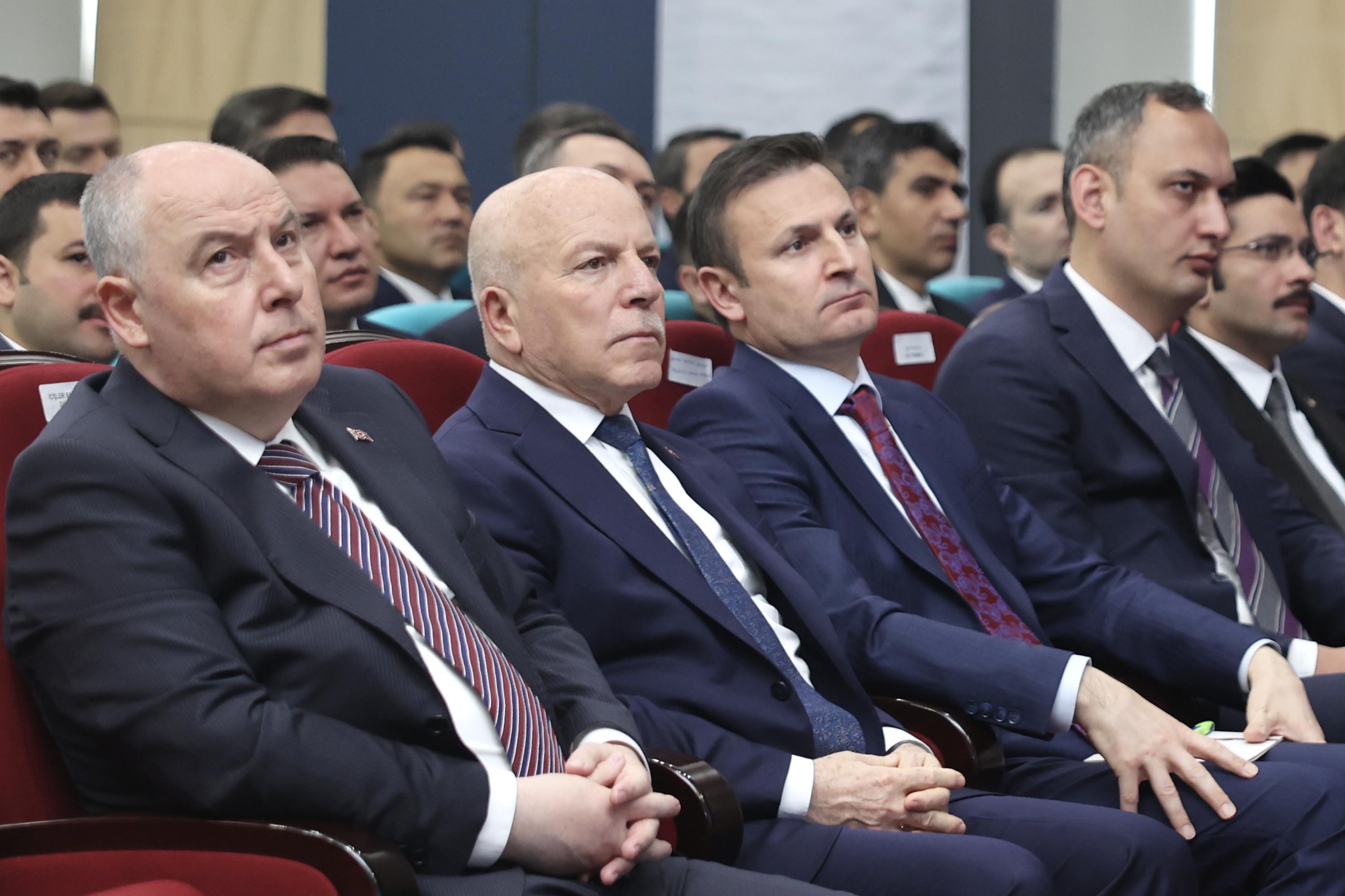 İçişleri Bakanı Mustafa Çiftçi Mülki İdare toplantısında konuşuyor