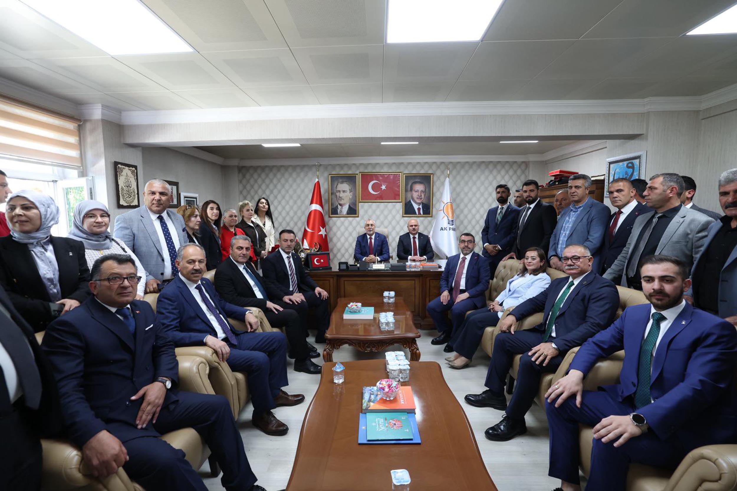Çalışma ve Sosyal Güvenlik Bakanı Vedat Işıkhan