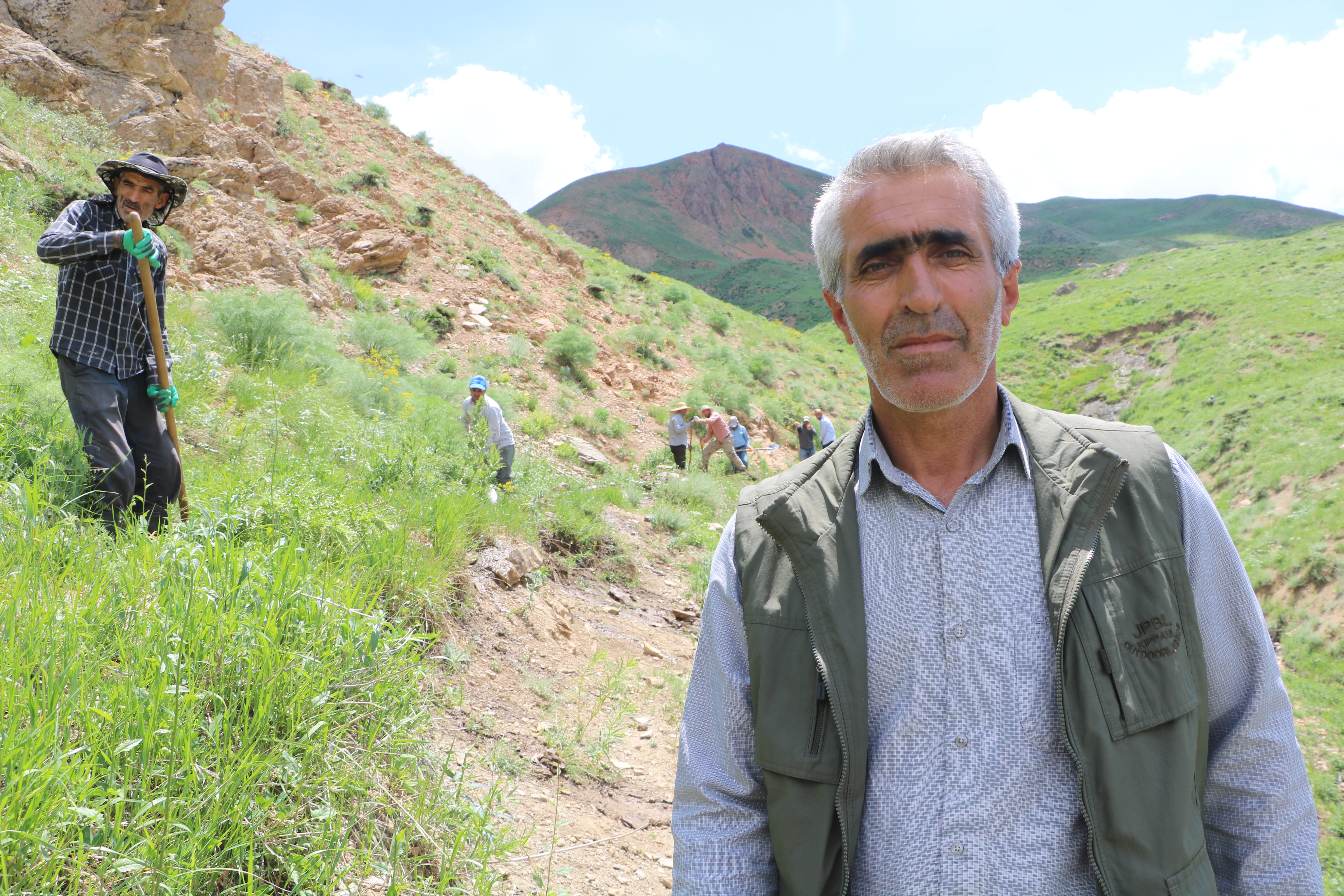 Yüksekova Ortaç köyü sulama kanalı