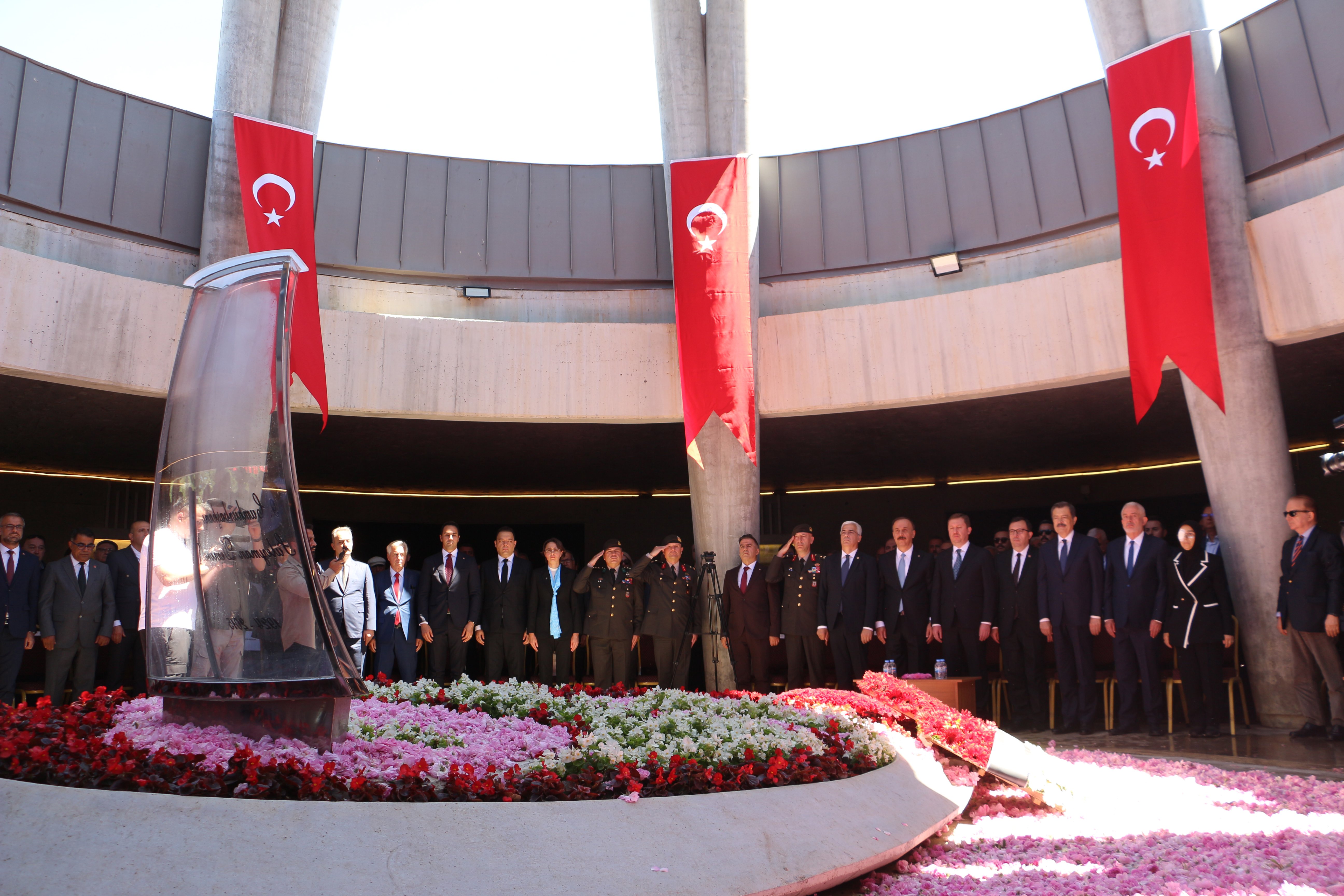 Süleyman Demirel anma töreni katılımcıları
