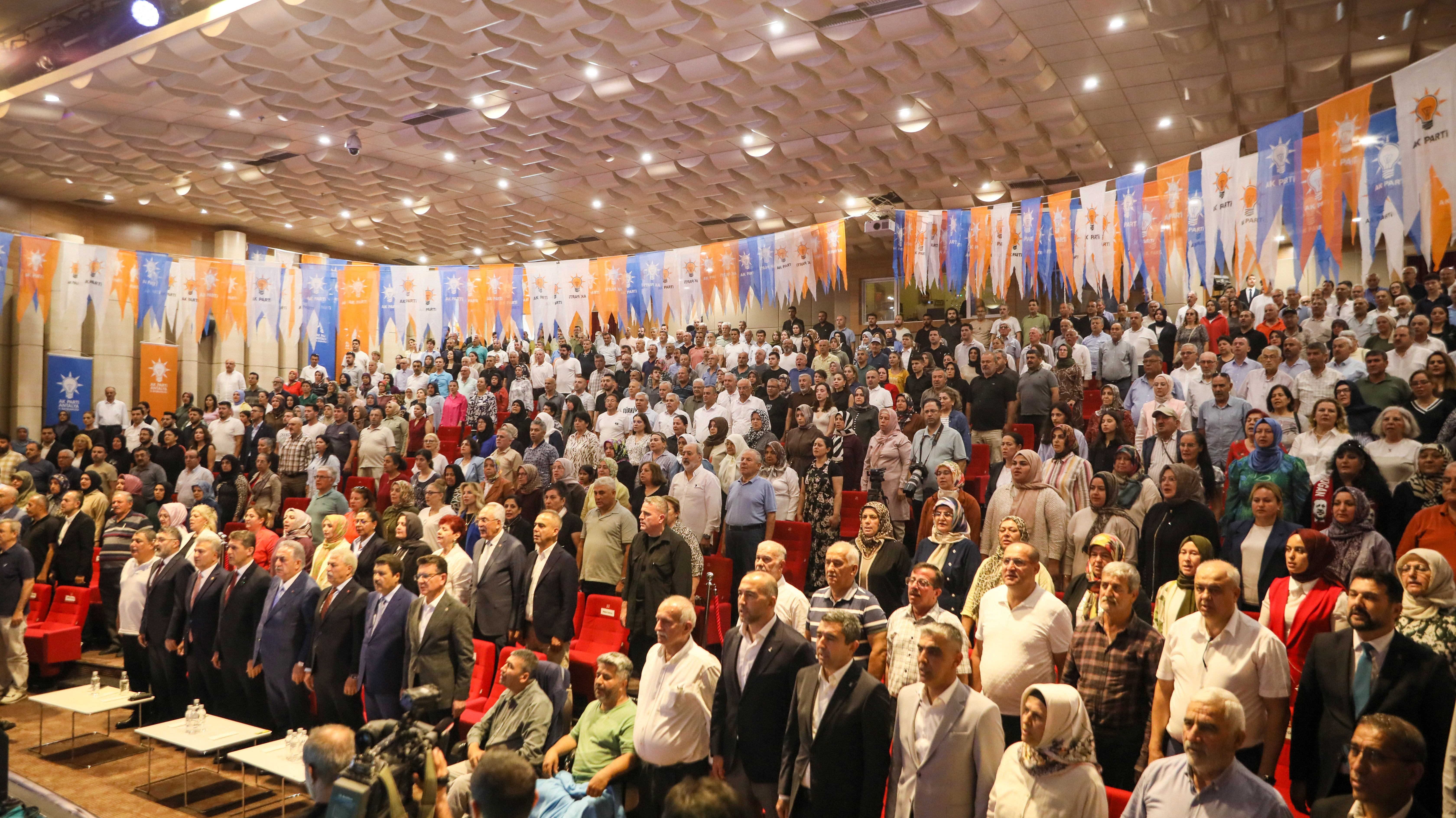 AK Parti Antalya toplantısı