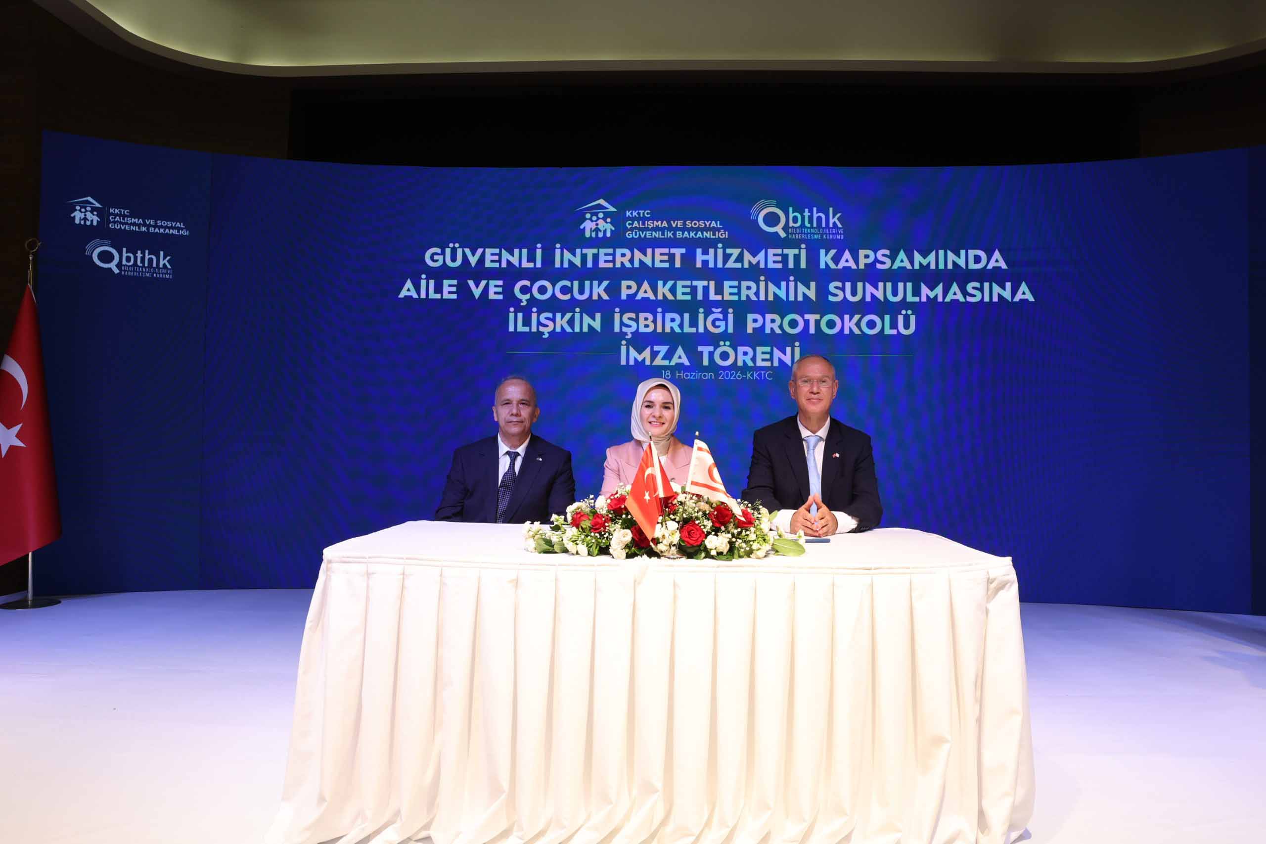 Bakan Göktaş, 15 yaş altı sosyal medya düzenlemesini anlatıyor