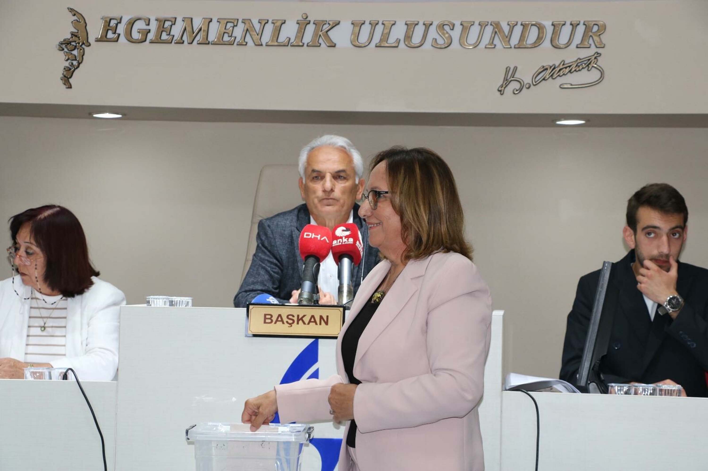Güzelbahçe Belediye Meclisi toplantısı