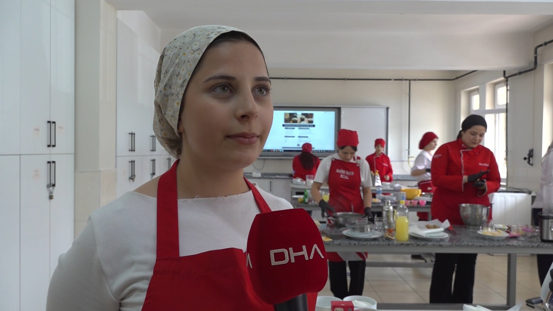 Öğrenciler gastronomi eğitimi alıyor