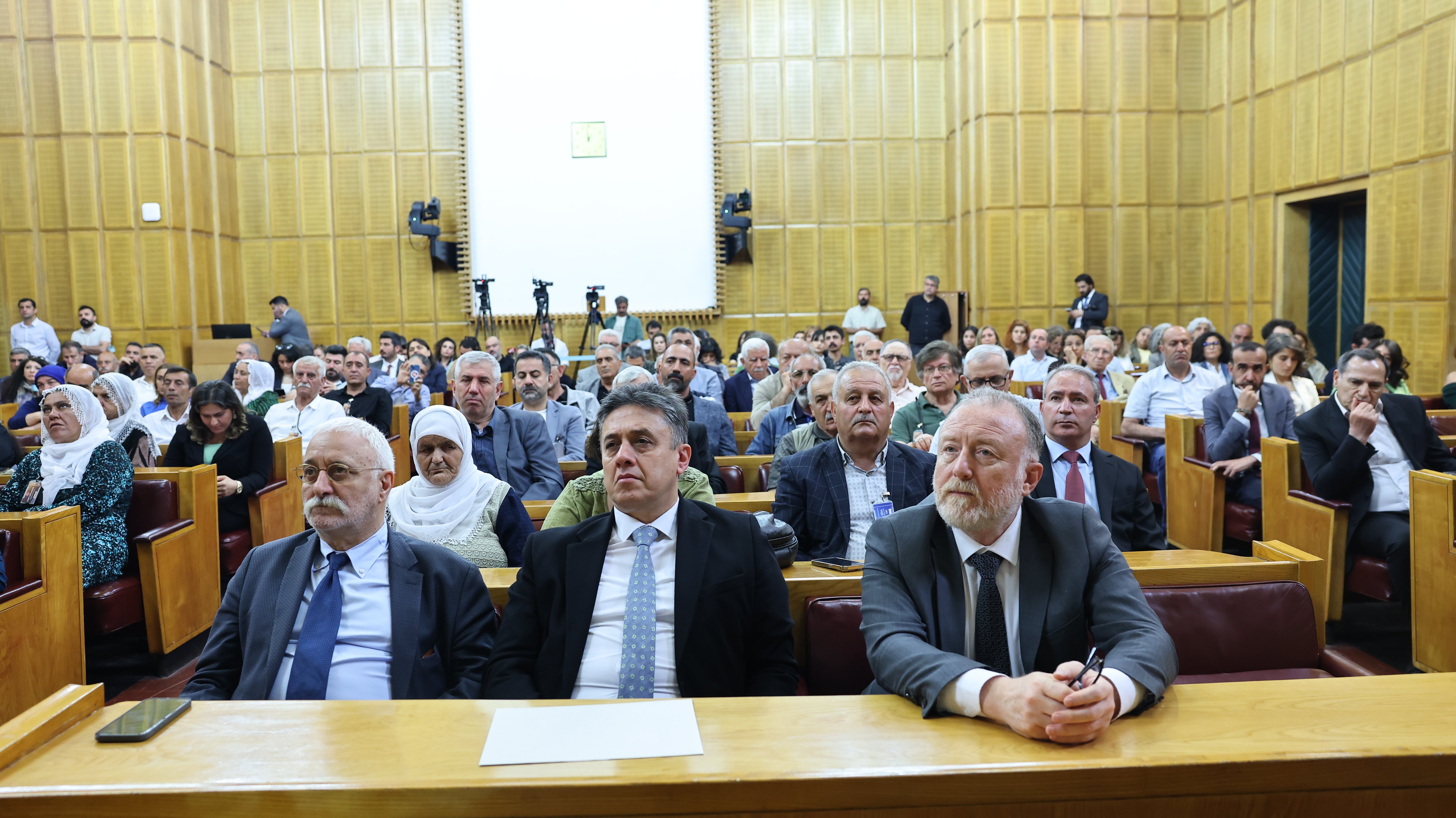 Tuncer Bakırhan, TBMM grup toplantısı, DEM Parti