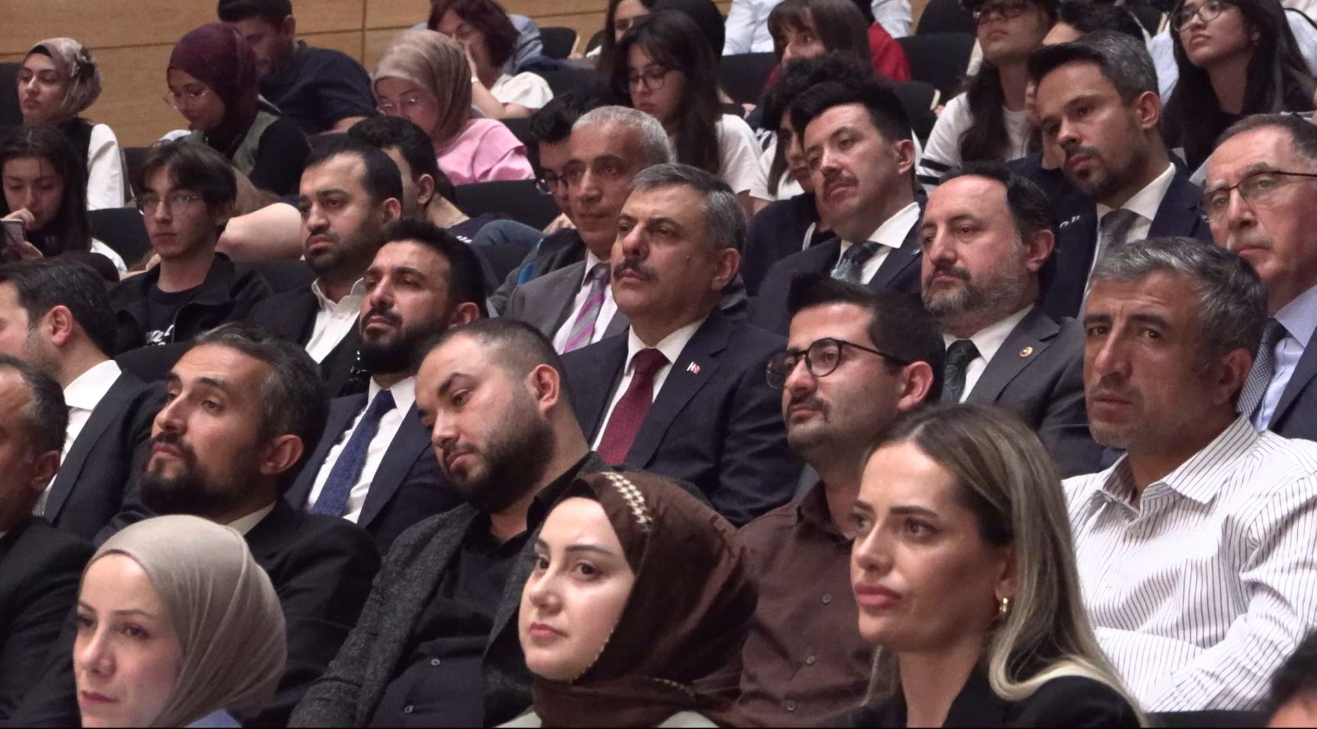 Bakan Çiftçi, TÜGVA programında konuşuyor