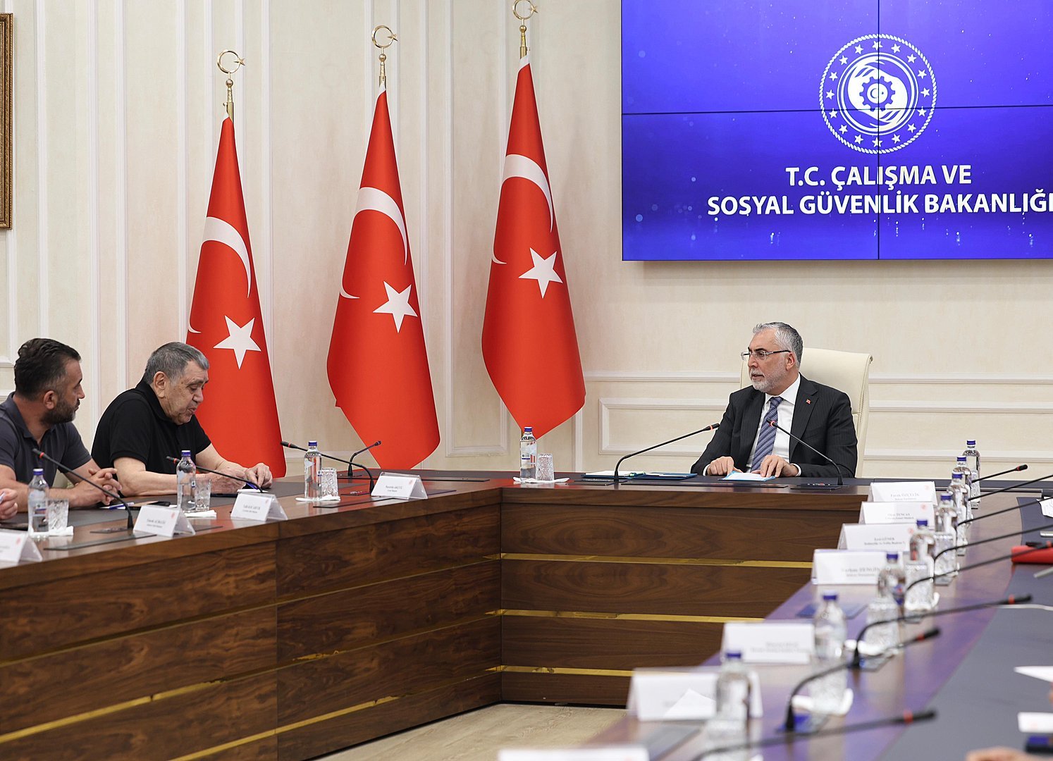 Bakan Işıkhan, Doruk Madencilik işçilerini kabul etti