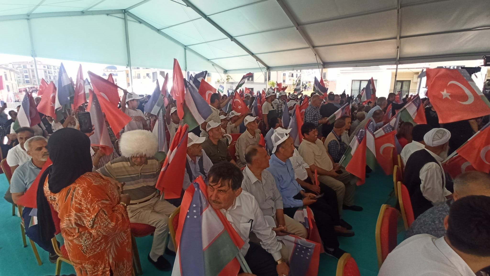 Özbekistan Cumhuriyeti Kardeşlik Parkı