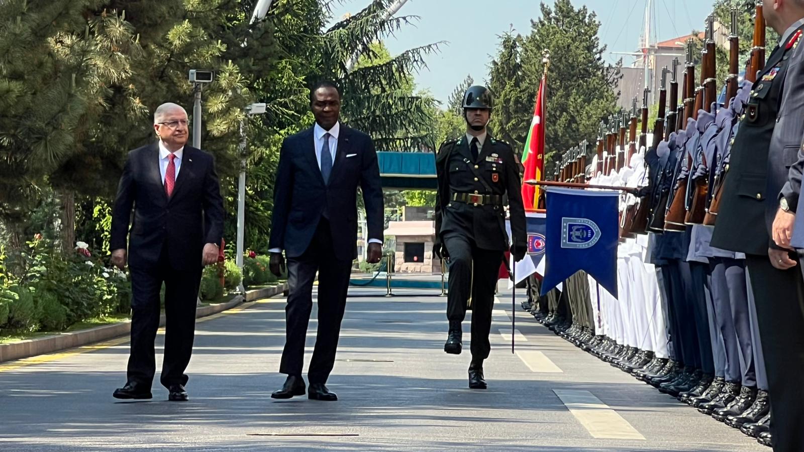 Bakan Yaşar Güler, Kamerun Savunma Bakanı Joseph Beti Assomo