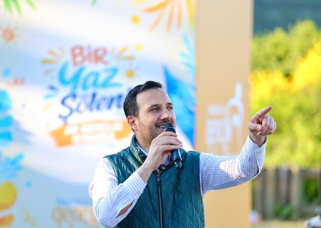 Abdullah Özdemir gençlerle