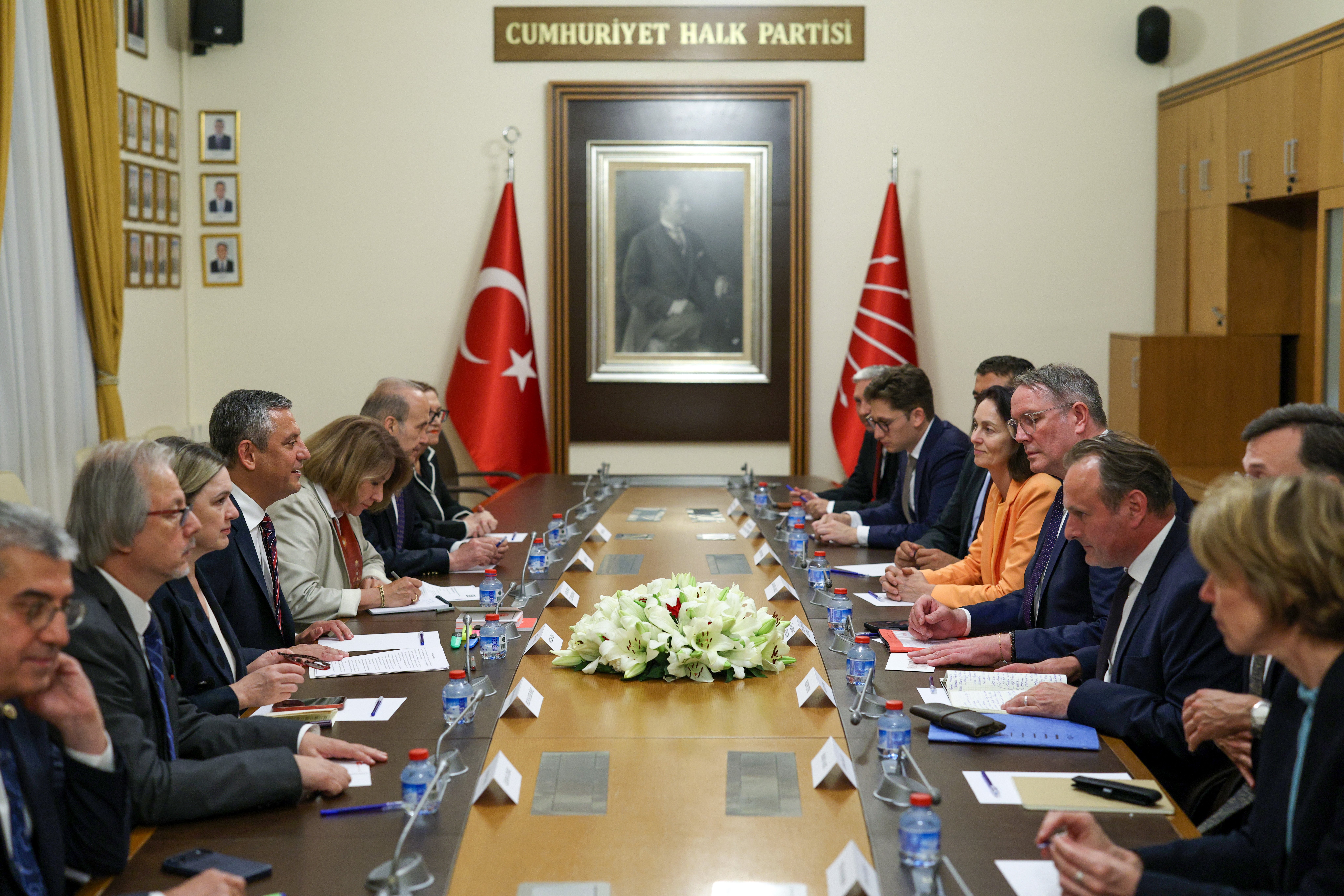 Özgür Özel ve SPD heyeti TBMM