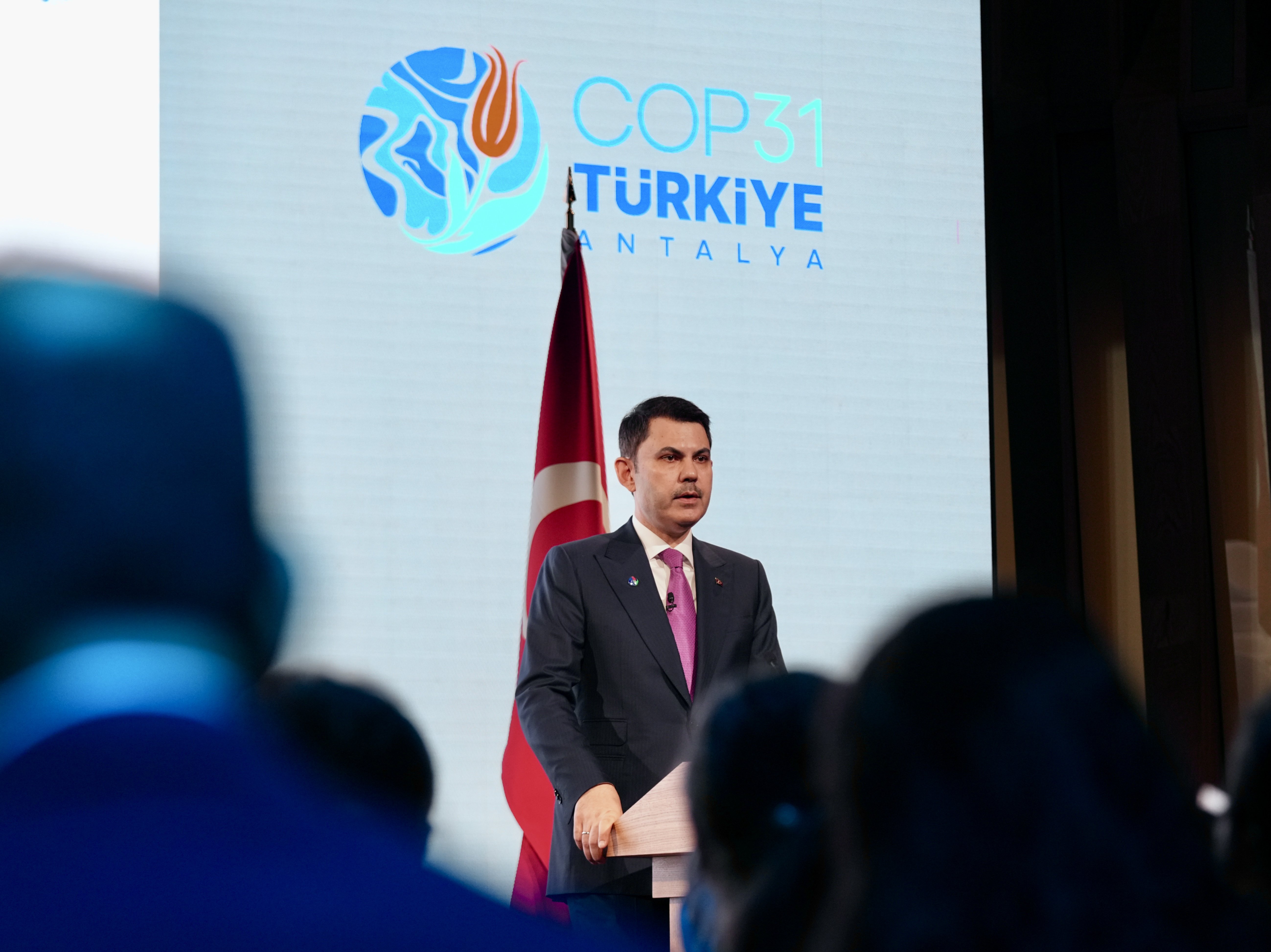 Toplantı salonundan genel bir görünüm