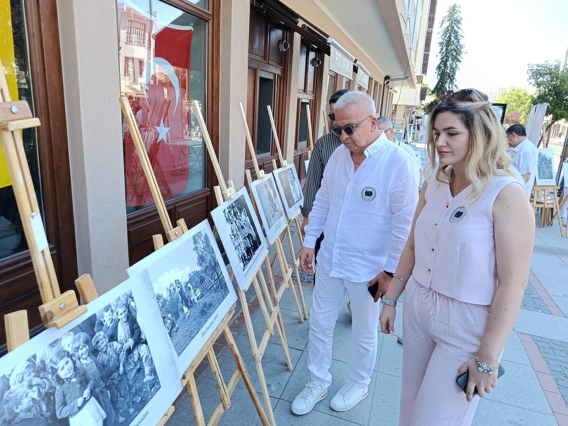 Çamerya Arnavutları fotoğraf sergisi