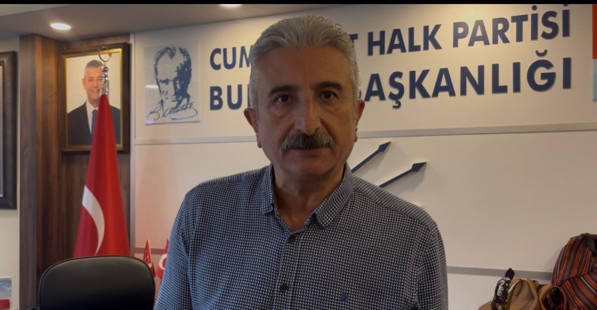 chp bursa il binasi onundeki partililer sandalye barikati