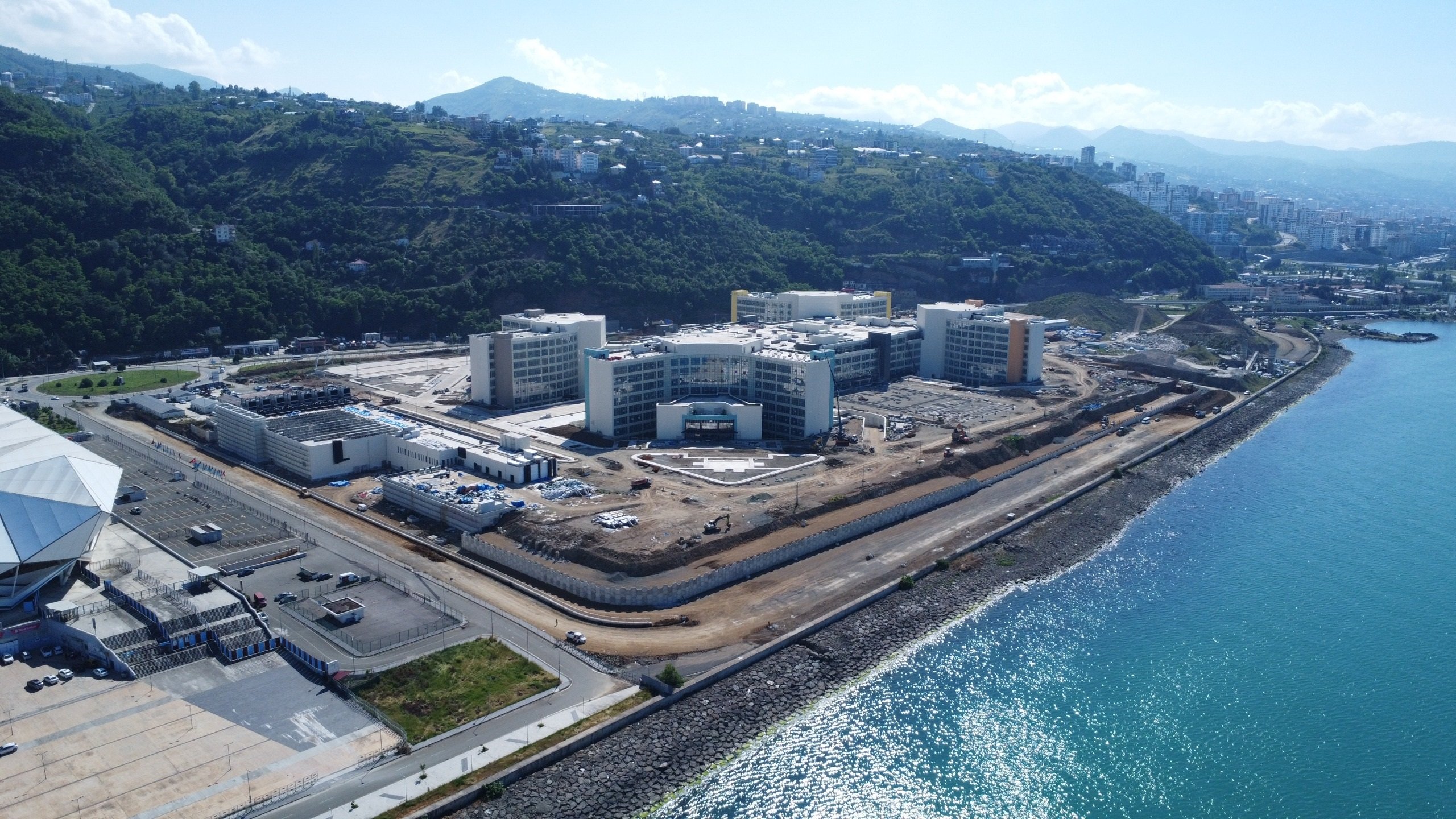Adil Karaismailoğlu Trabzon Şehir Hastanesi incelemesi