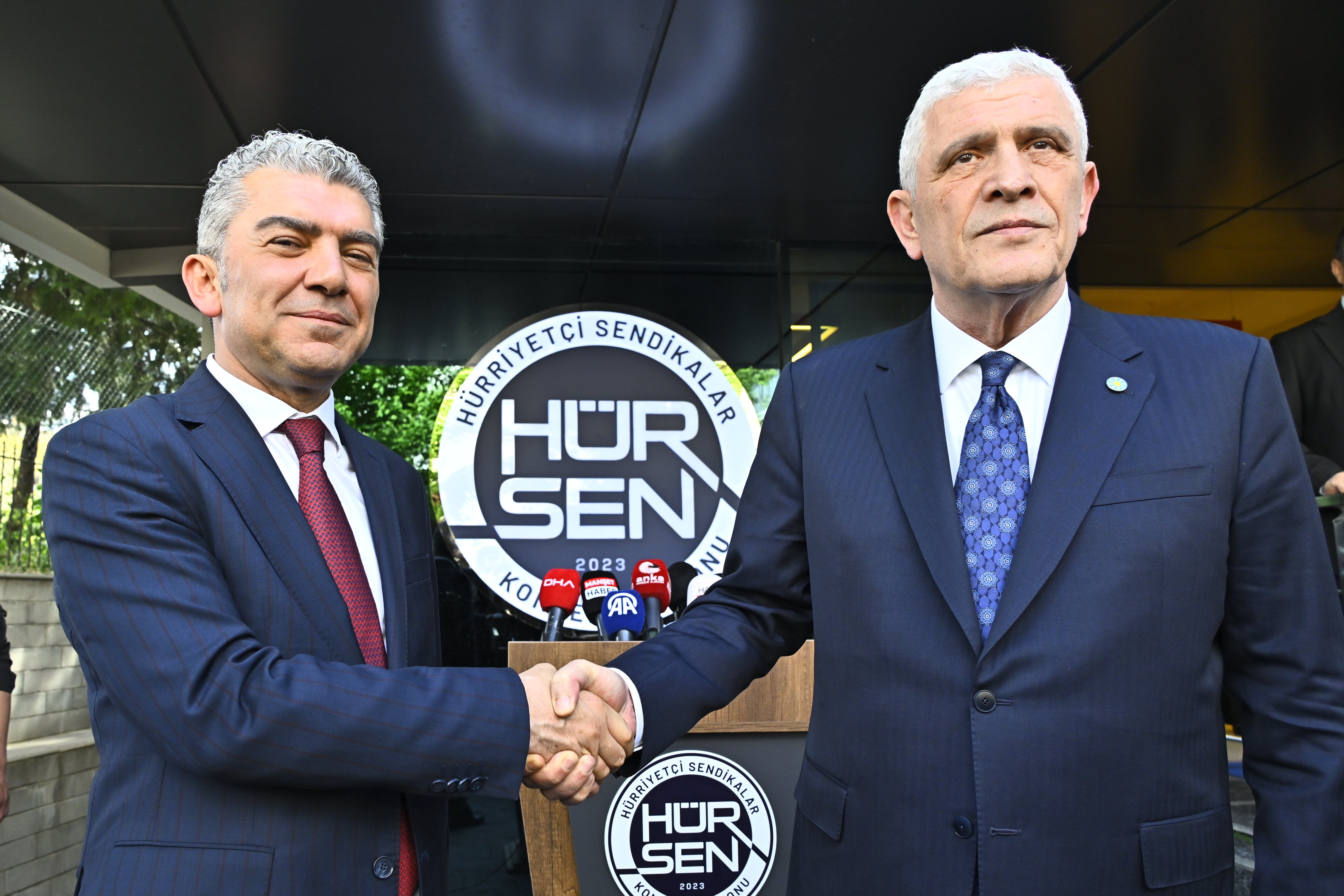 Müsavat Dervişoğlu siyaset eleştirisi