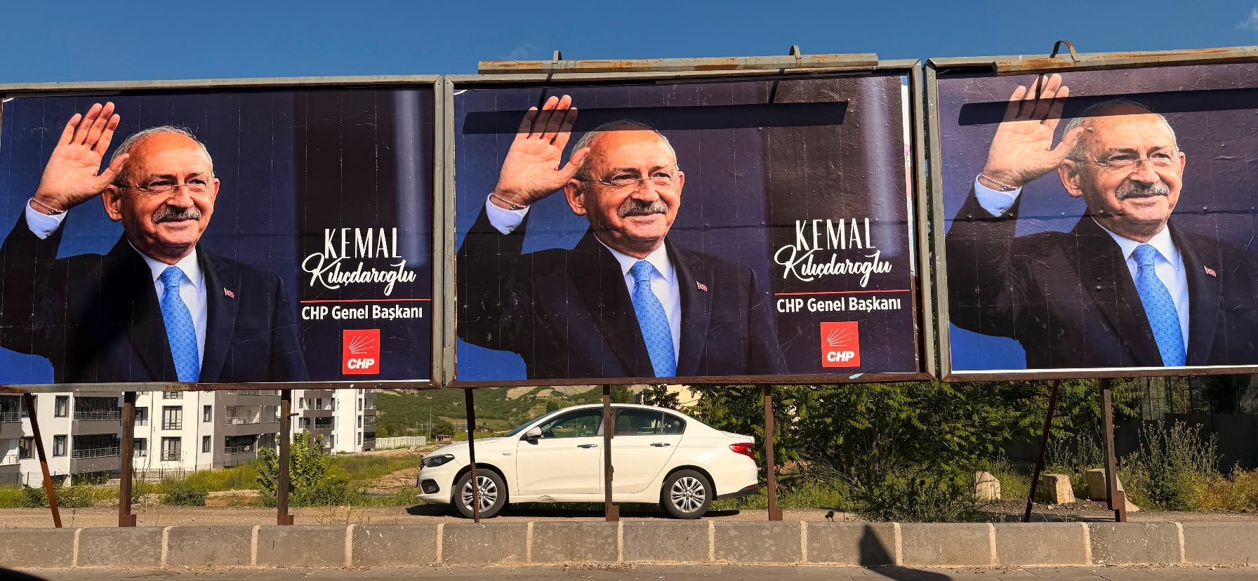 Kemal Kılıçdaroğlu afiş asıldı