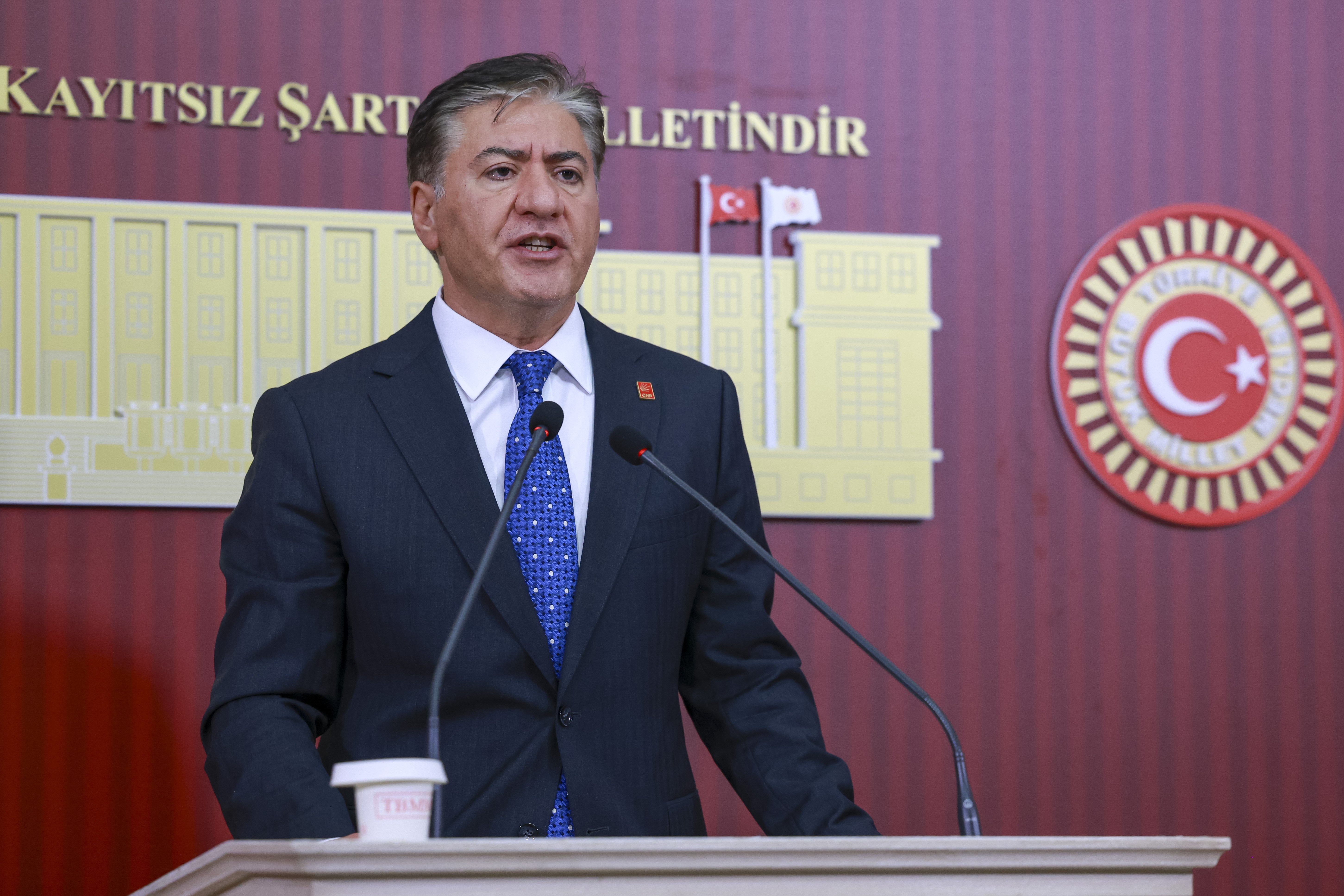 CHP Grup Başkanvekili Murat Emir, TBMMde basın toplantısı düzenledi.