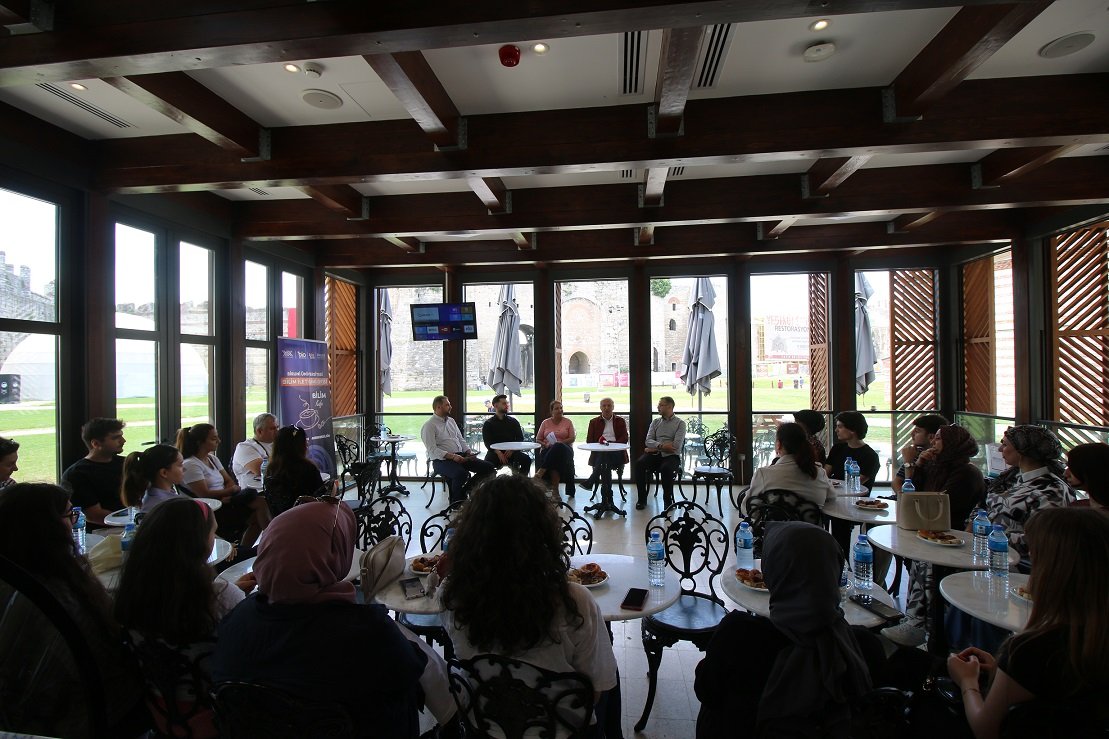 YÖK Bilim Kafe etkinliği Yedikule Hisarı