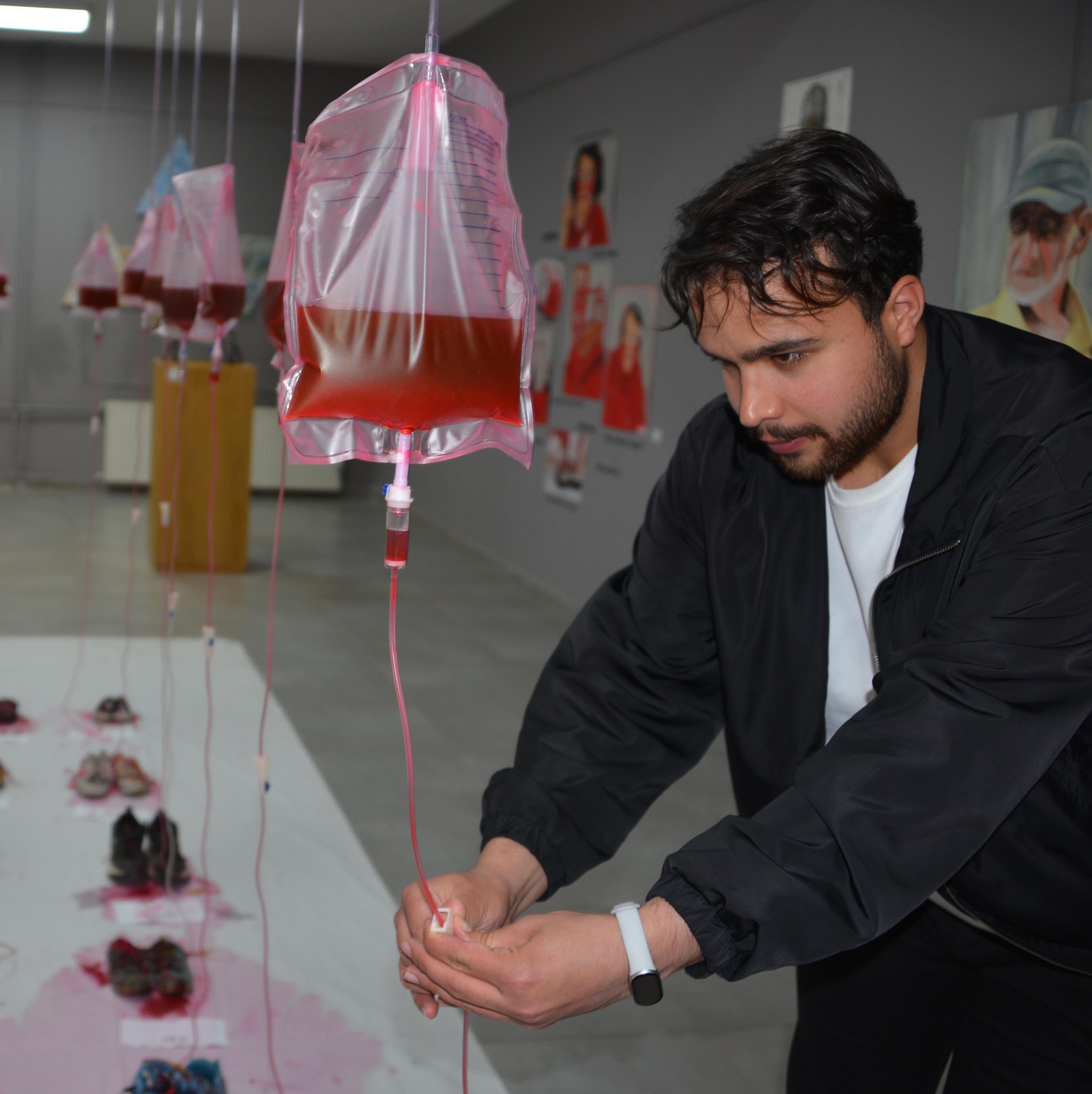 soykırım temalı sanat eseri