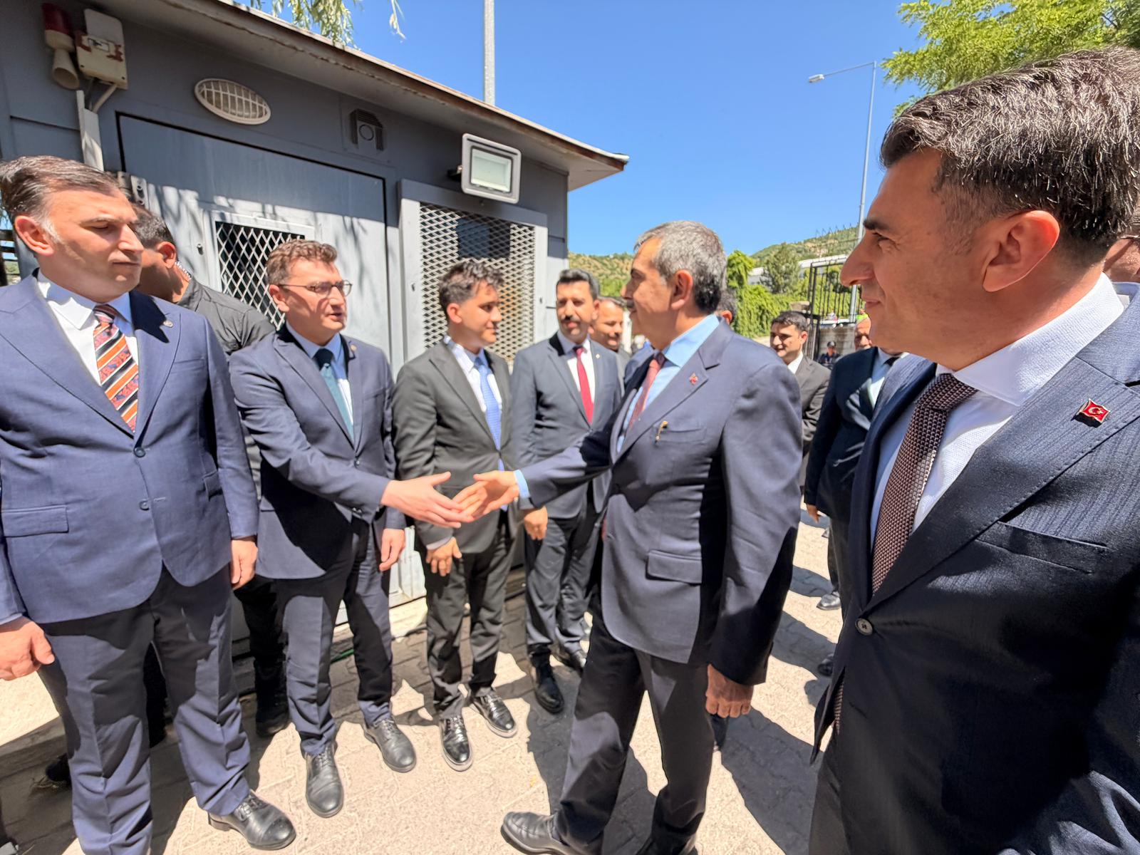 Bakan Tekin Tunceli öğretmen ziyareti