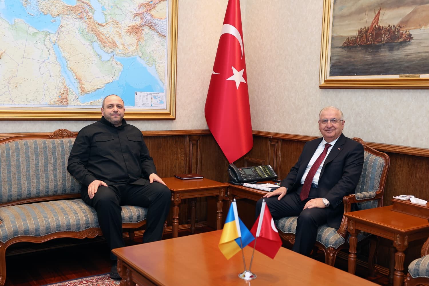 Bakan Güler Ukrayna Savunma Bakanı Umerov ile bir araya geldi