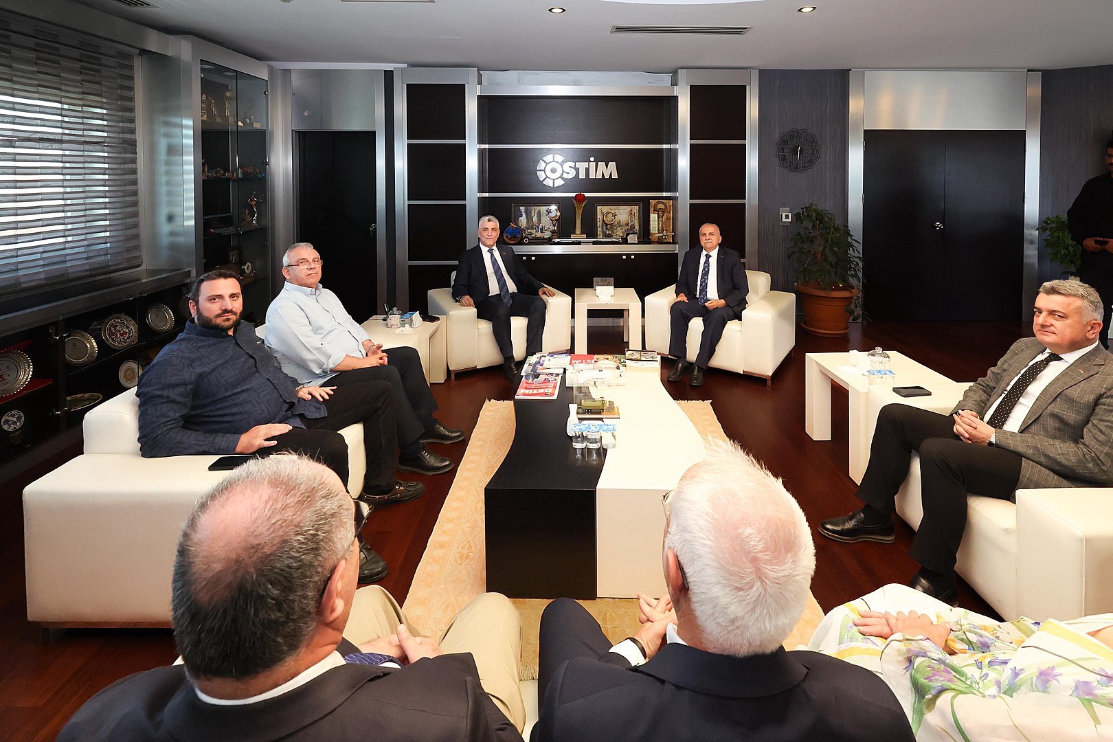 Bakan Bolat, OSTİM ziyaretinde istişare toplantısı yaptı