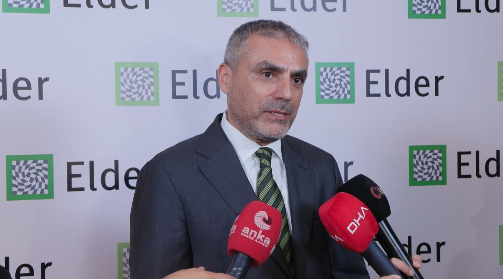 Barış Erdeniz, elektrik dağıtım sektörü yatırım ihtiyacı hakkında konuşuyor