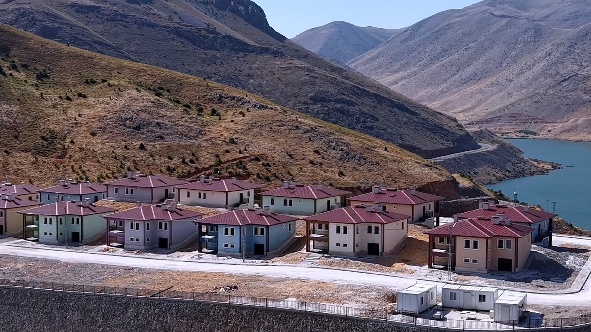 Adıyaman Gölbağ köy evleri
