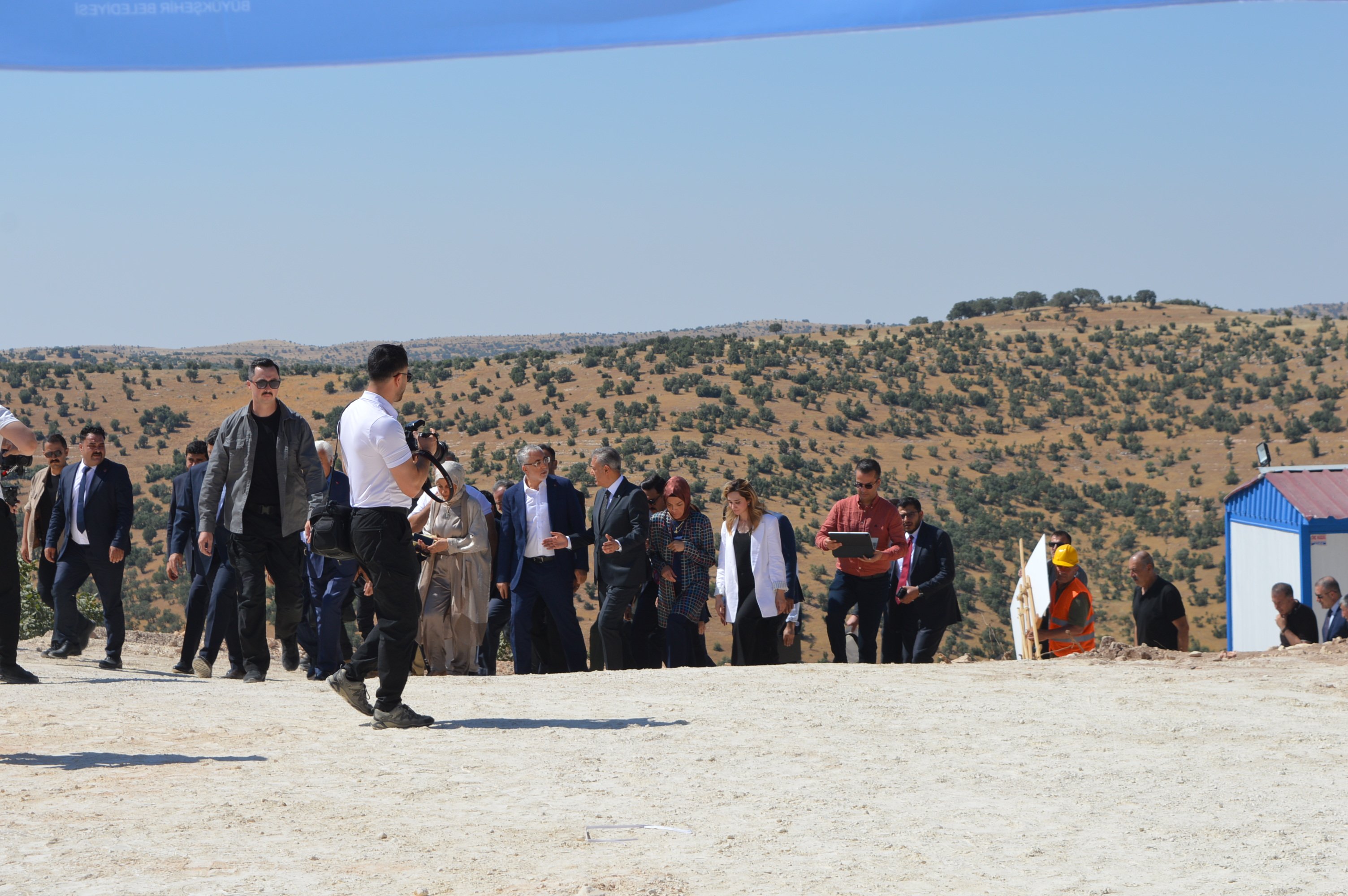 Bakan Işıkhan Mardin Gençlik Merkezi ziyareti