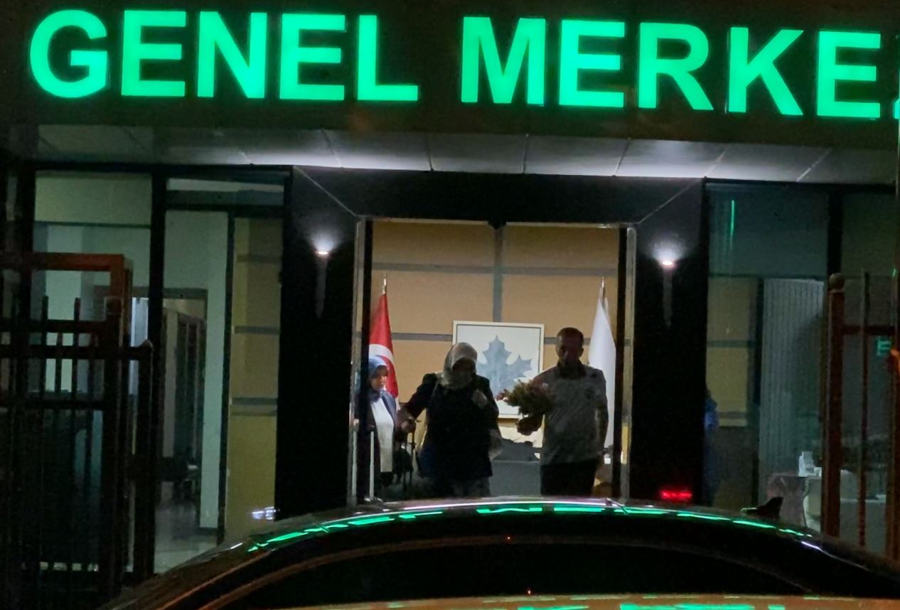 Gelecek Partisi kapanışı siyasi parti faaliyetleri