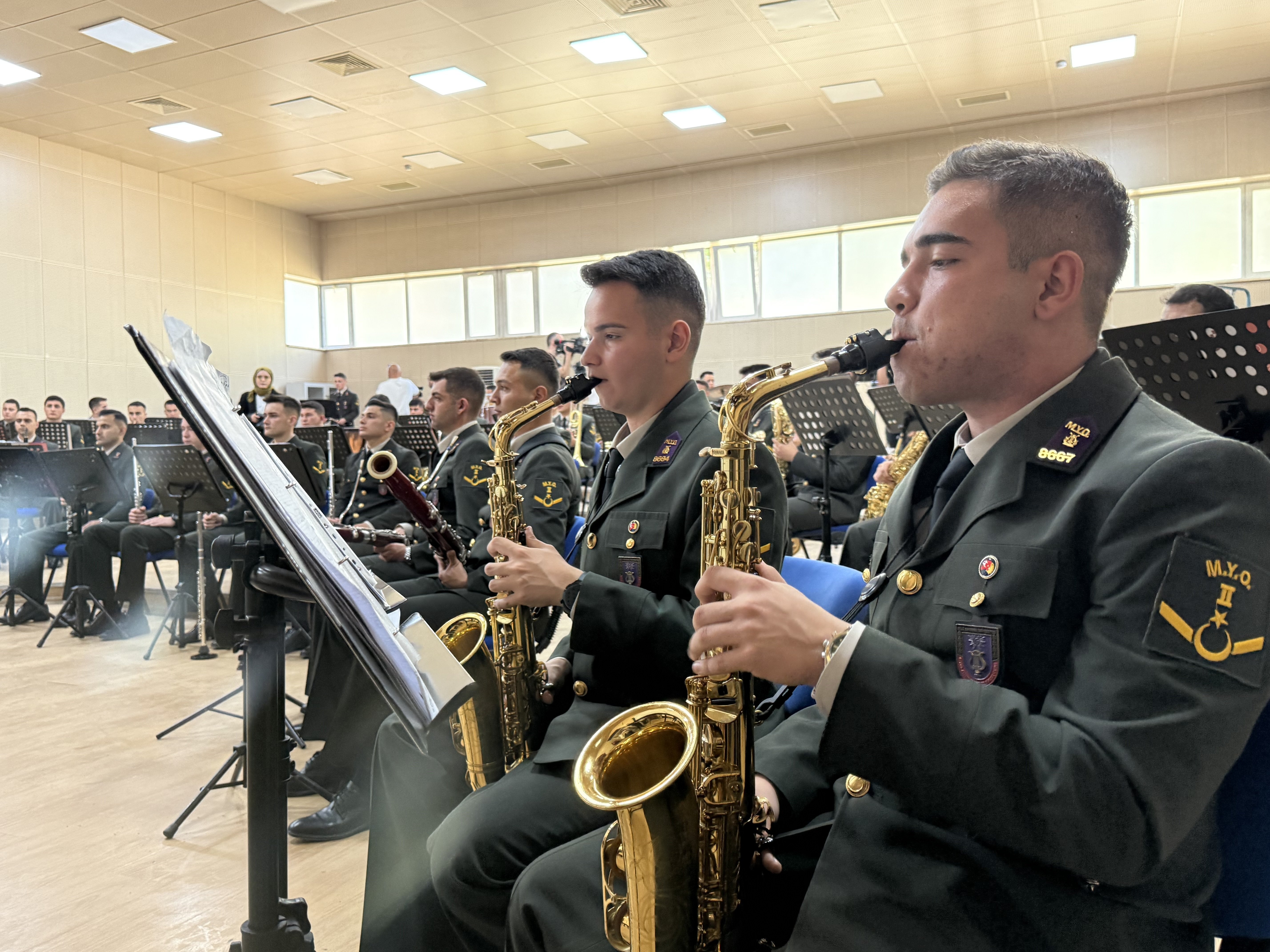 Bando Astsubay Okulu kadın öğrenciler