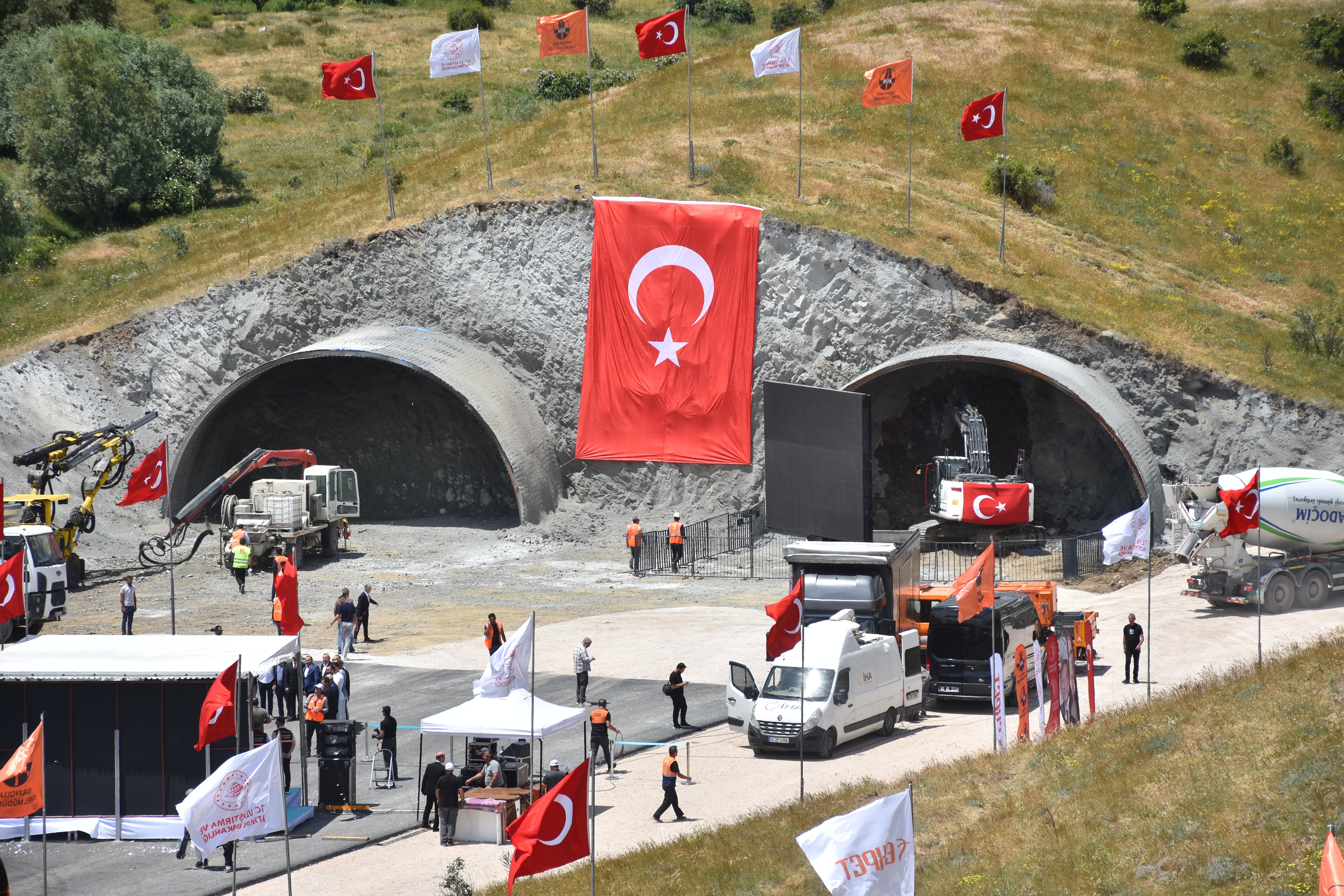 Uraloğlu: Çamlıbel Tüneli, Bölgeyi Kalkındıracak Dev Bir Adım