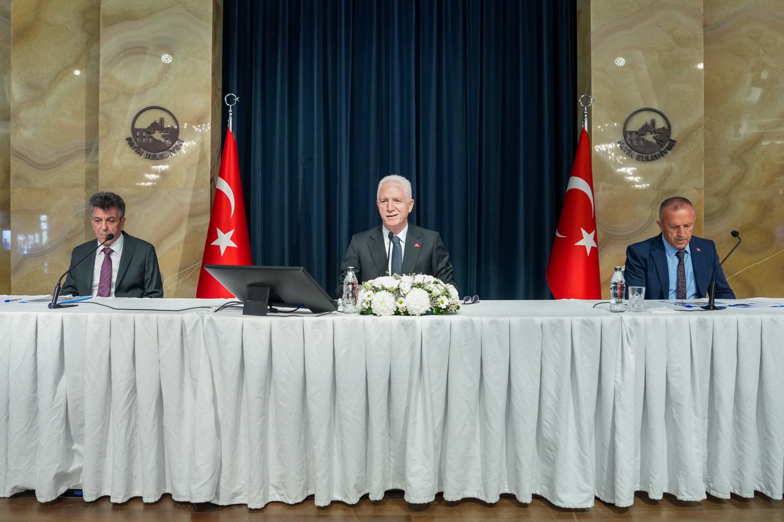 İstanbul Valisi Davut Gül İl Koordinasyon Kurulu toplantısında konuşuyor