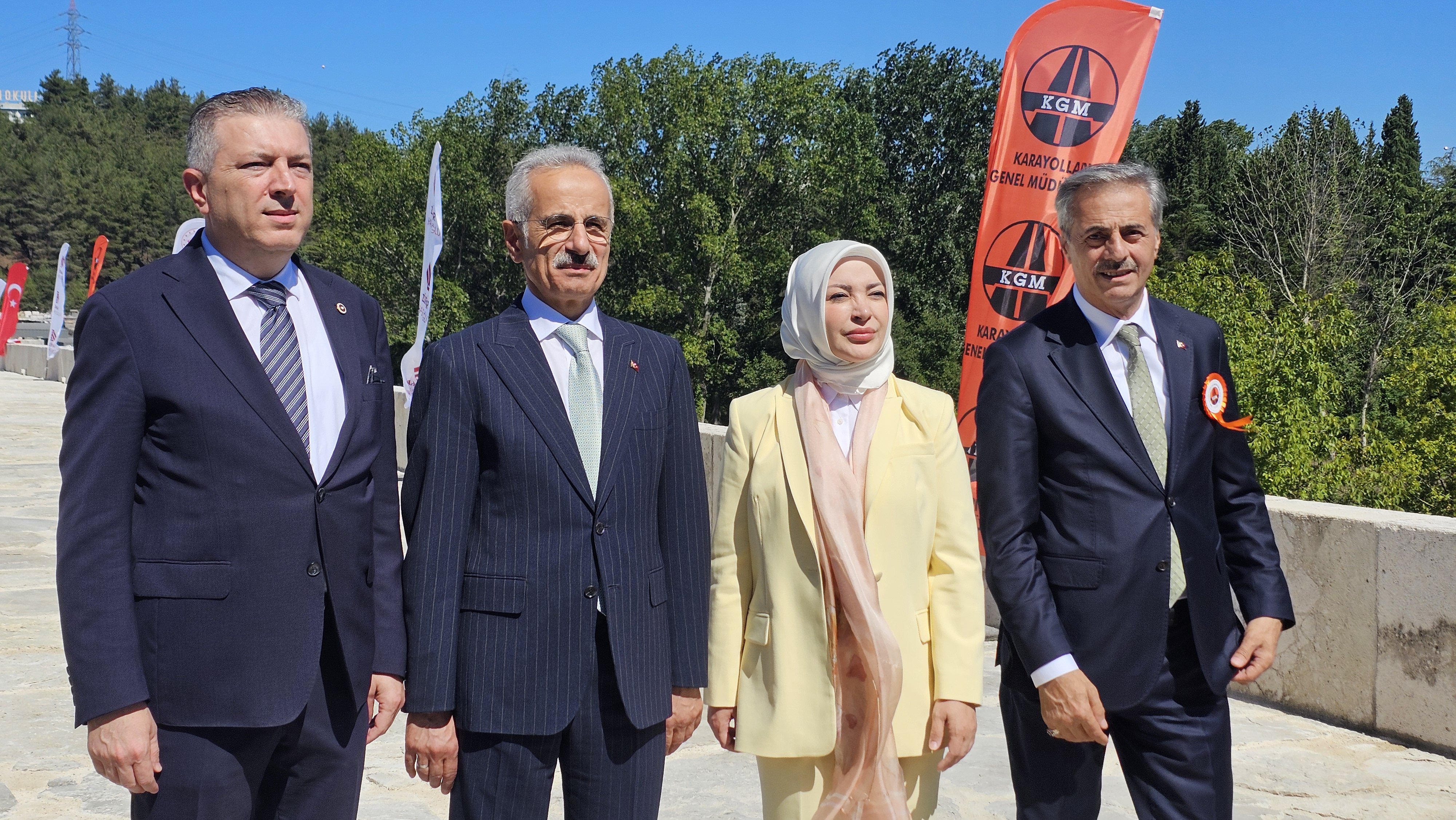 Abdulkadir Uraloğlu, Tarihi Sangarios Köprüsü