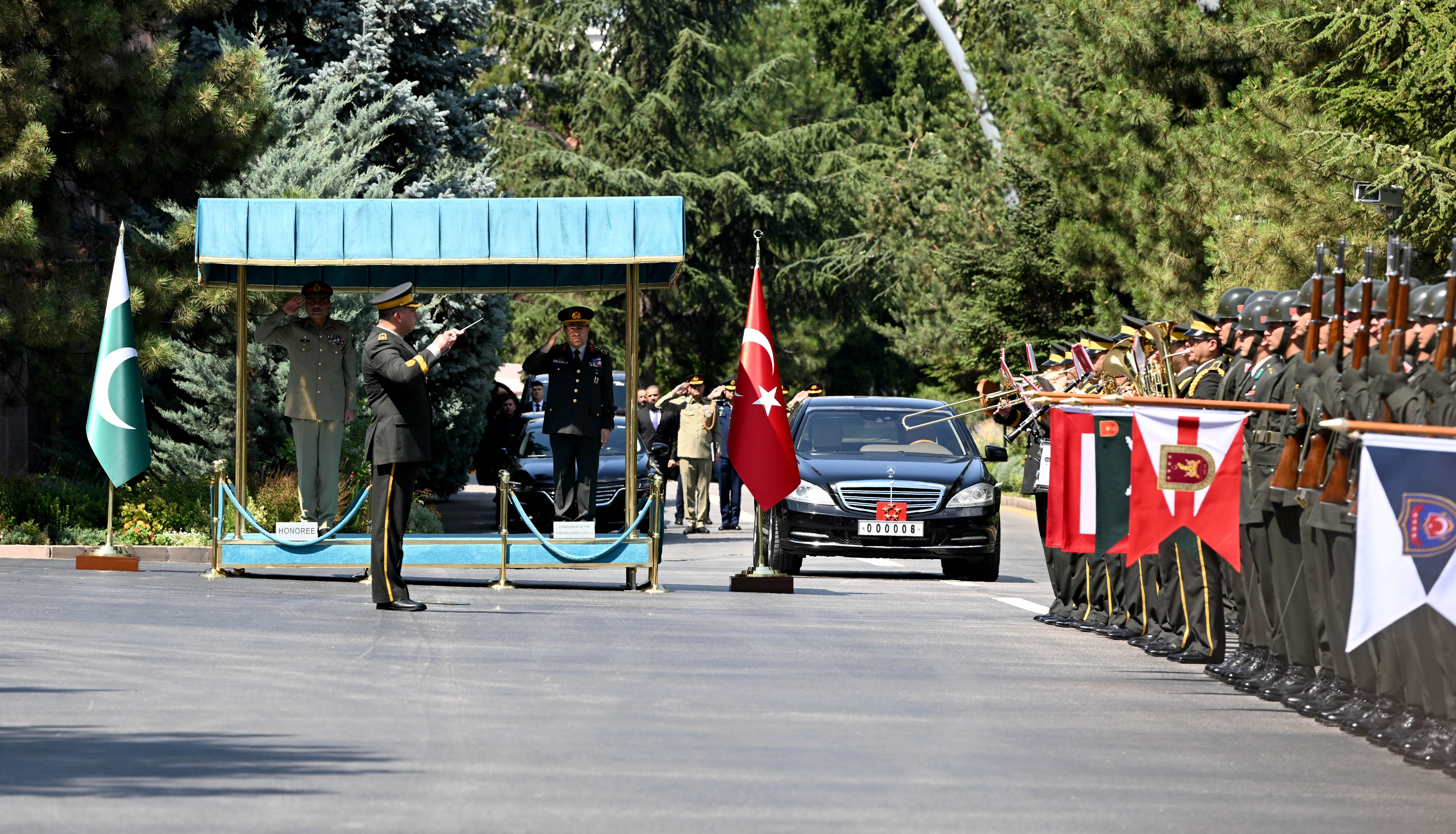 Genelkurmay Başkanı Orgeneral Bayraktaroğlu Pakistan Savunma Kuvvetleri