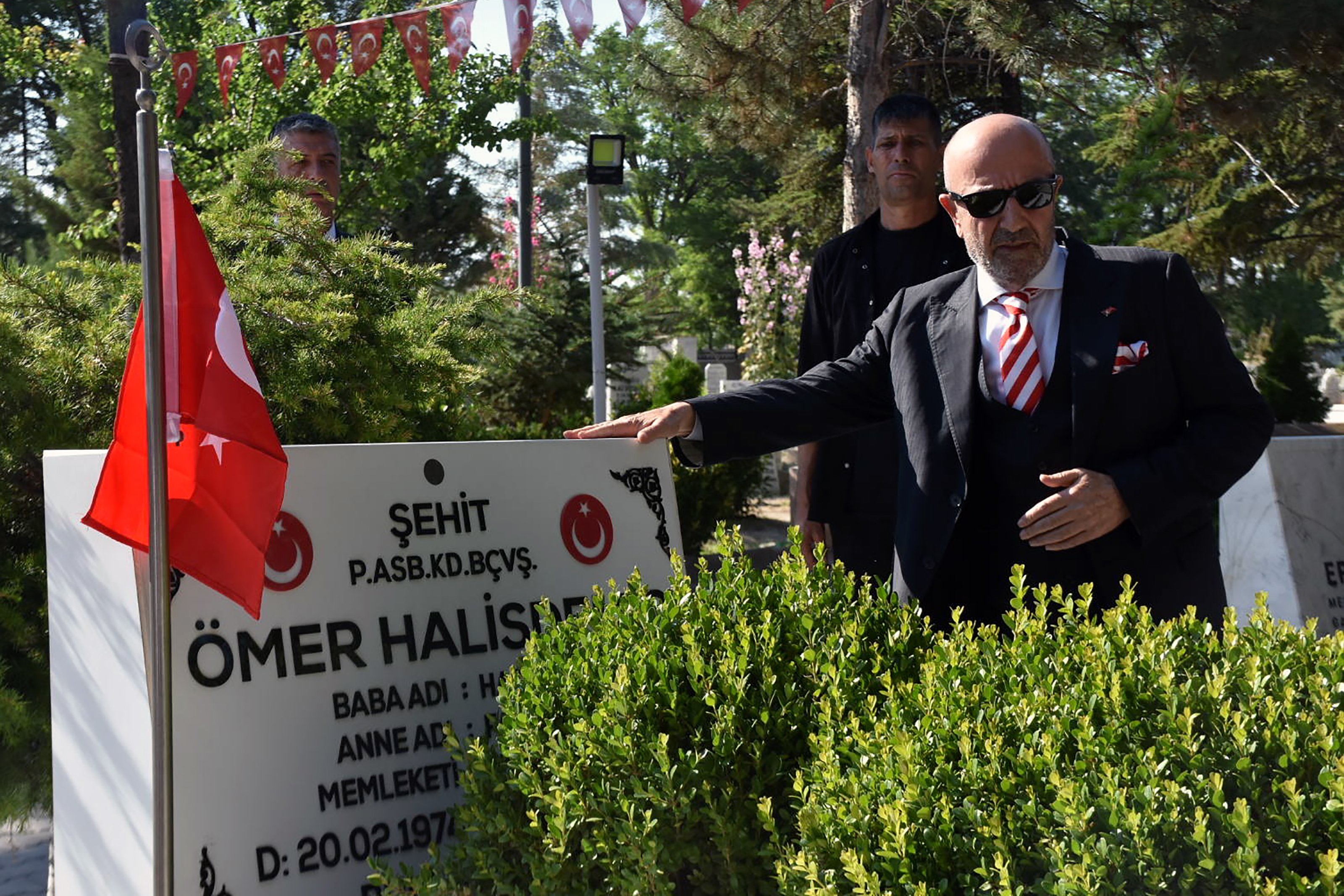 Emekli Korgeneral Zekai Aksakallı, Ömer Halisdemir