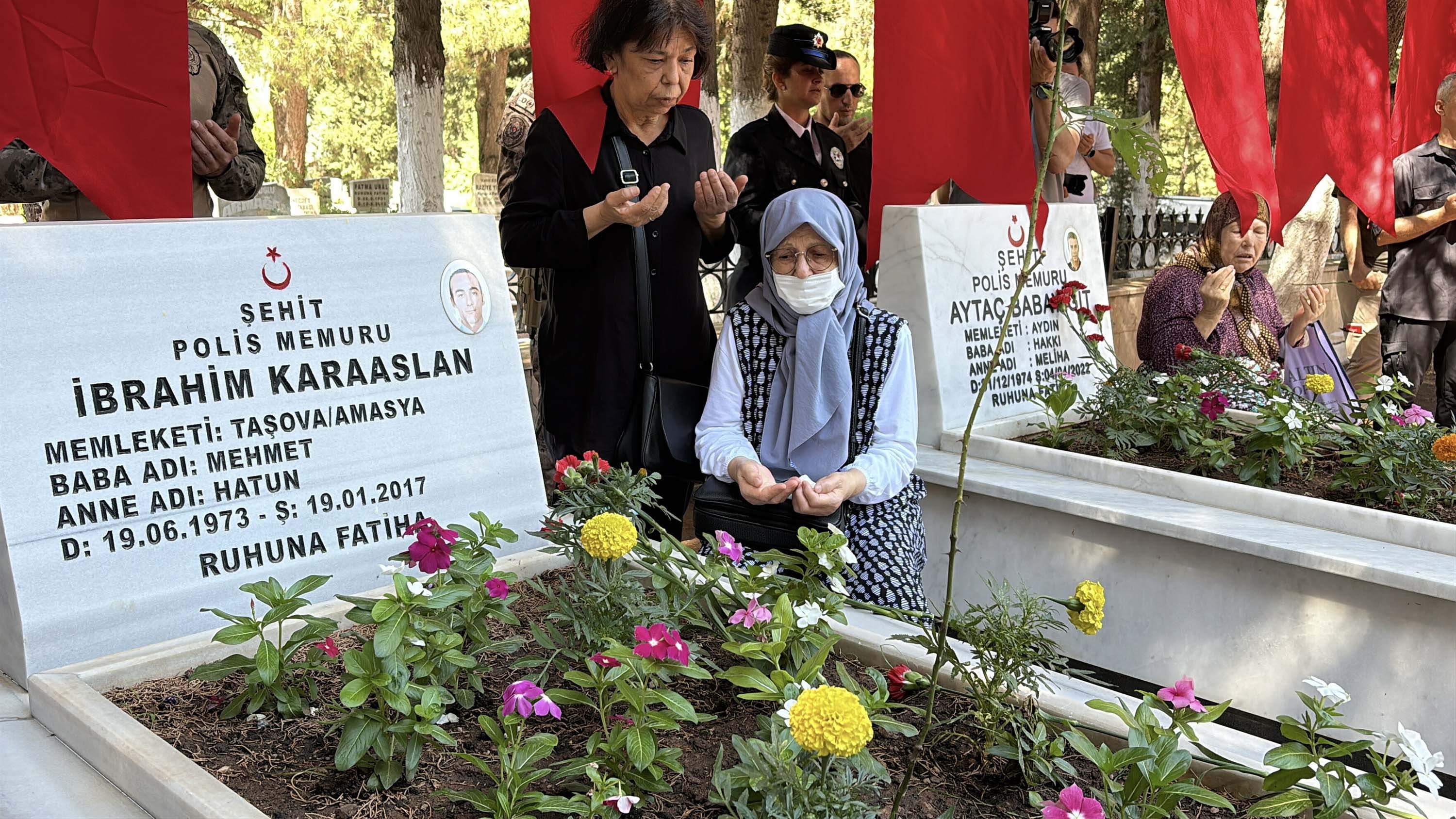 15 Temmuz şehidi mezarı başında anıldı