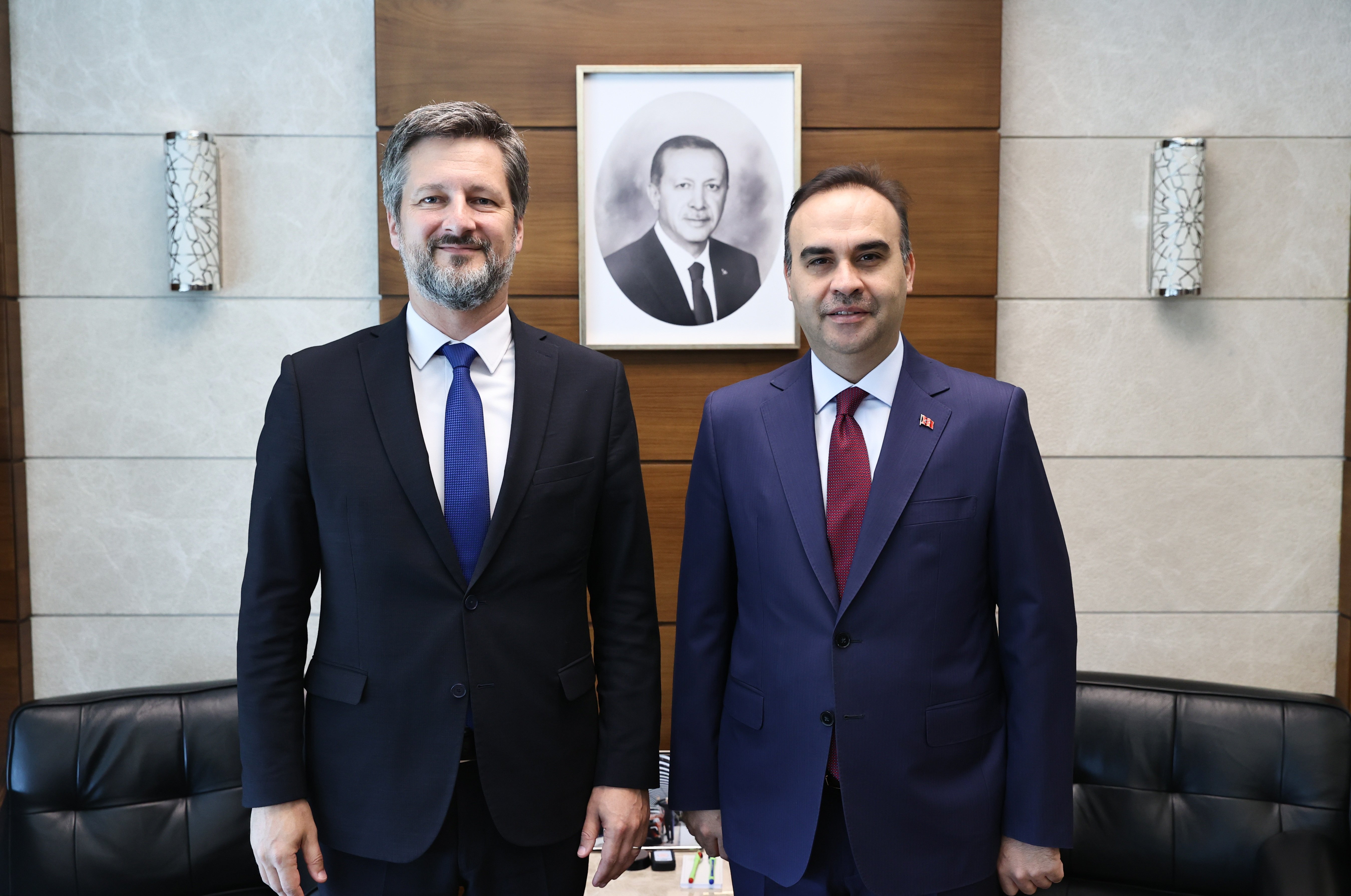 Mehmet Fatih Kacır büyükelçilerle görüşme