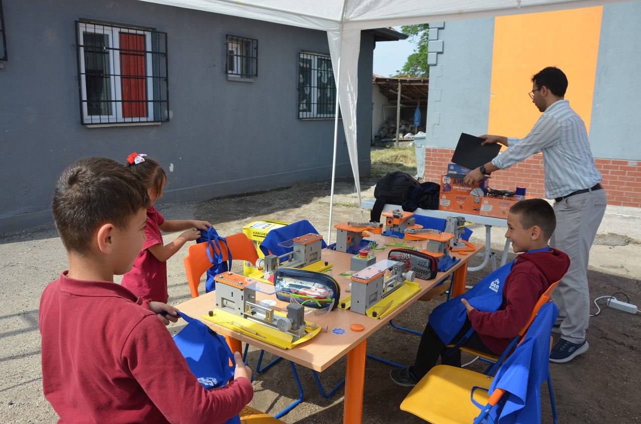 TÜBİTAK köy okulları teknoloji desteği