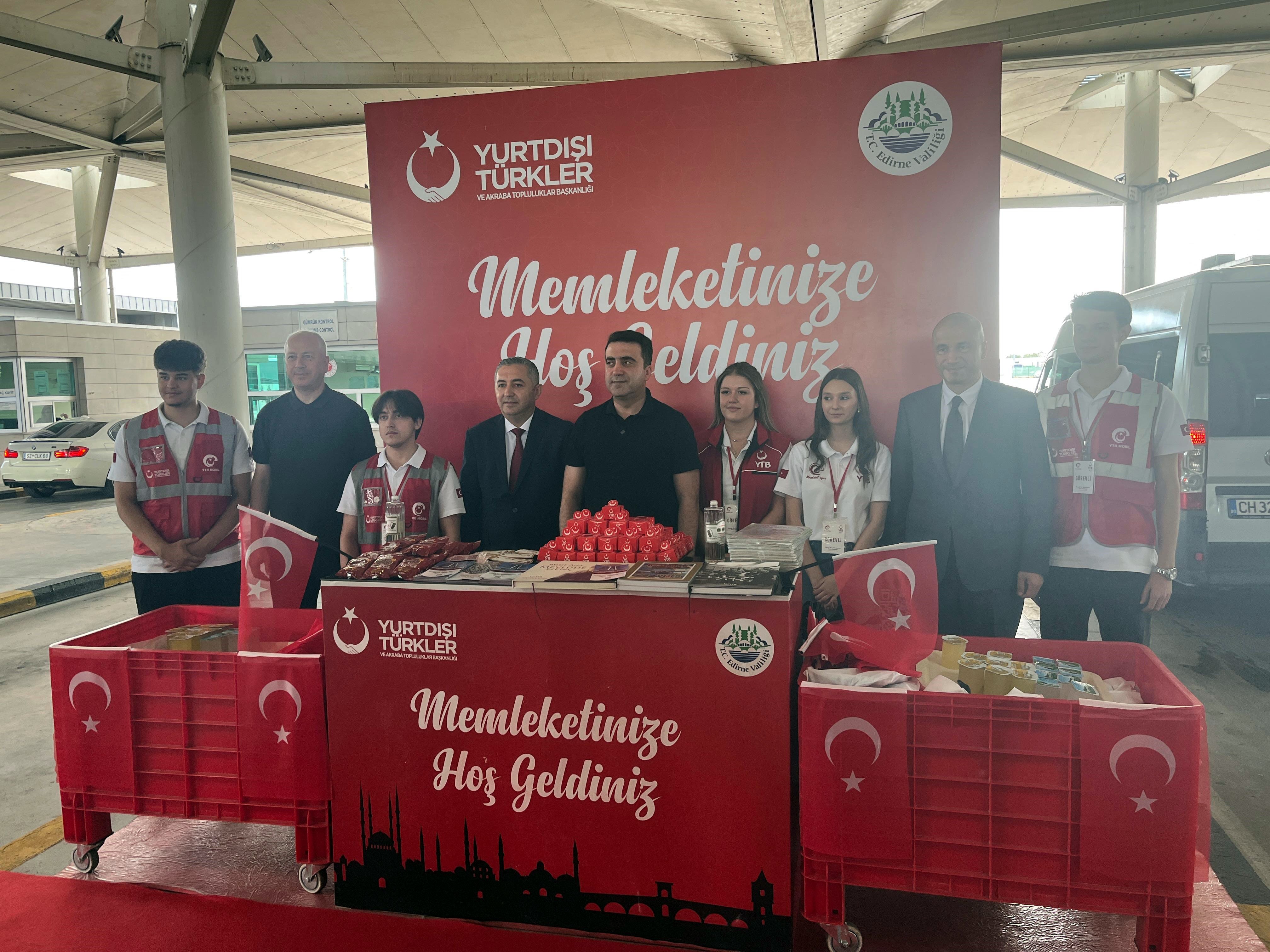 YTB Başkanı Turus, gurbetçi ailelerle bir araya geldi
