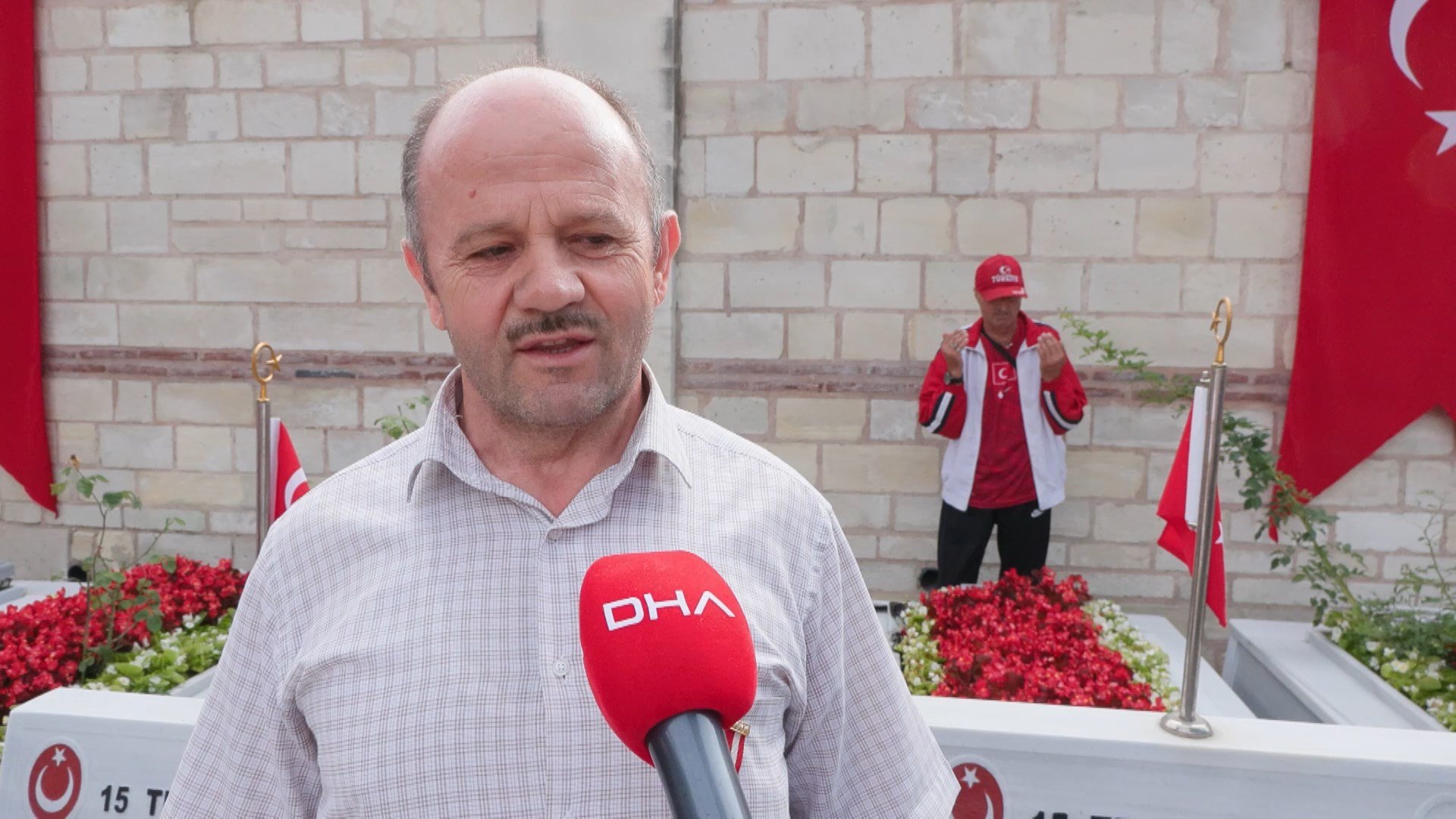 Şehitlik ziyareti