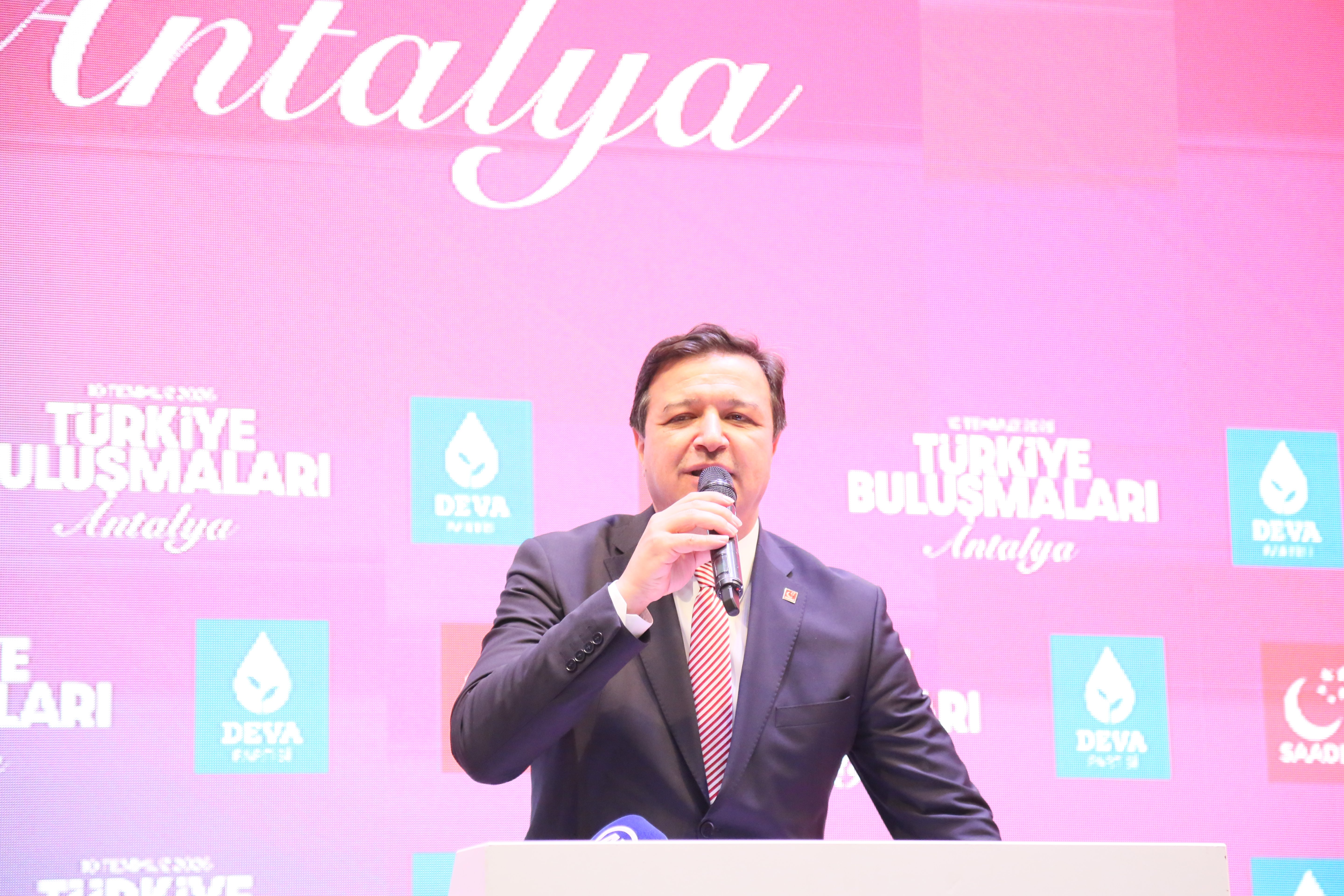 Saadet Partisi ve DEVA Partisi Genel Başkanları Antalya buluşması