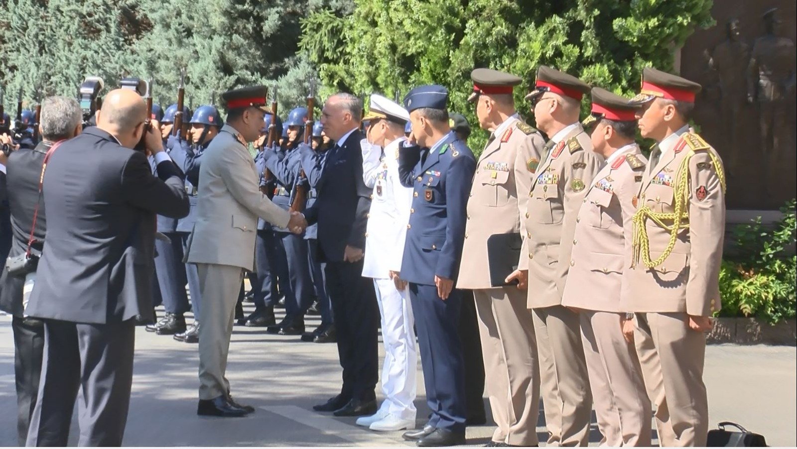 Mısır Savunma Bakanı Korgeneral Ashraf Salem Zaher