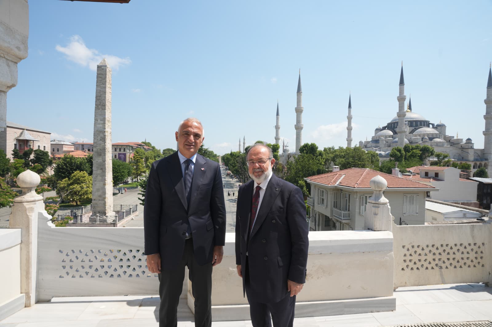 Kültür ve Turizm Bakanı Mehmet Nuri Ersoy, TİBU Rektörü Prof. Dr. Mehmet Görmez ile bir araya geldi.