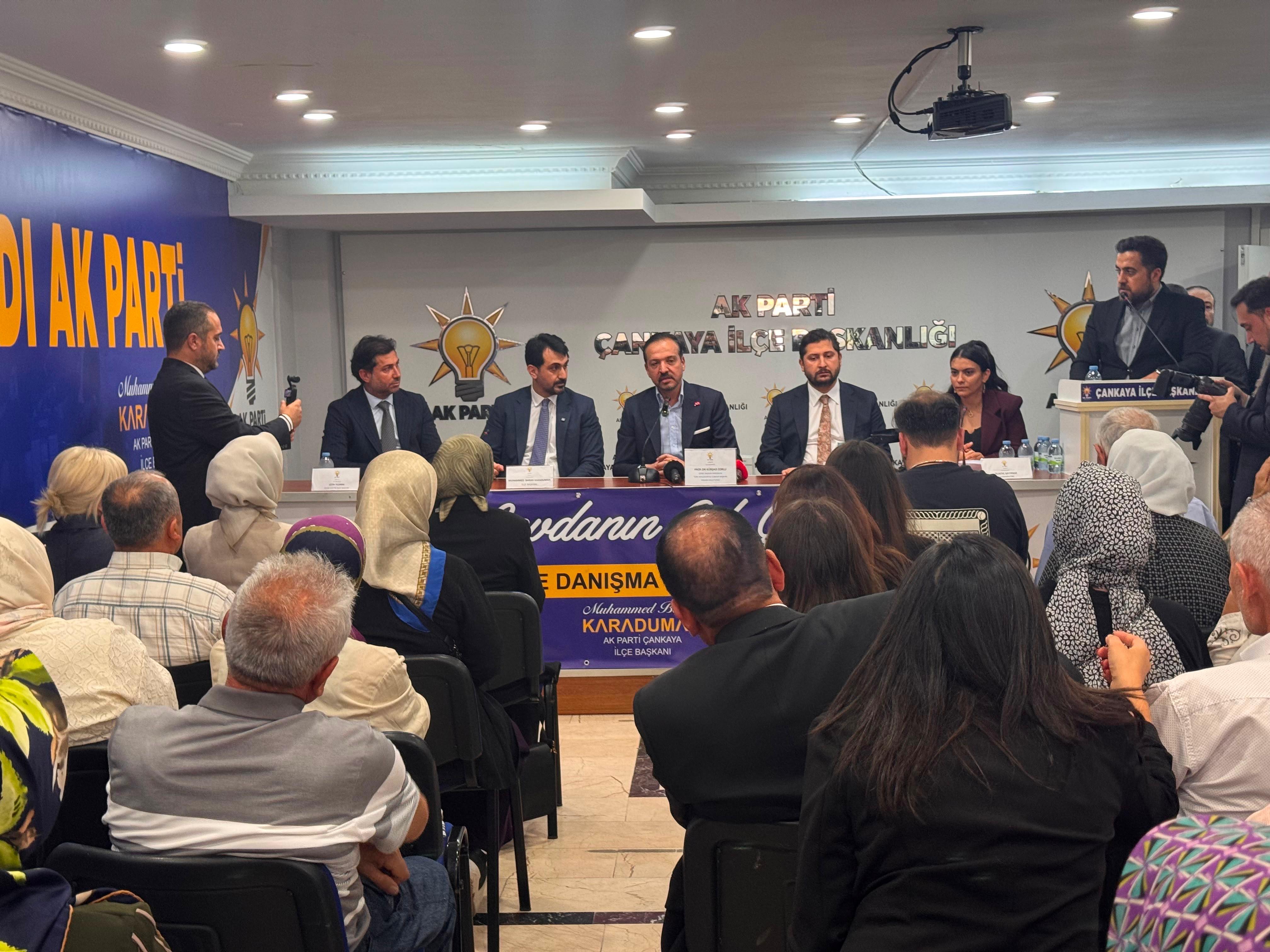 AK Parti Genel Başkan Yardımcısı Kürşad Zorlu konuşuyor